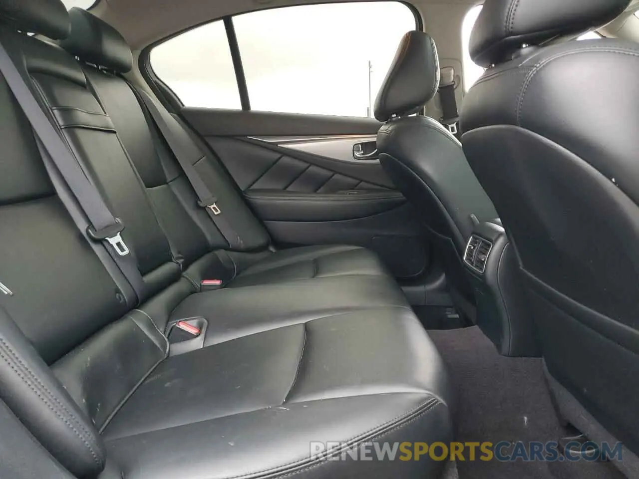 10 Photograph of a damaged car JN1EV7BP2MM706933 INFINITI Q50 2021