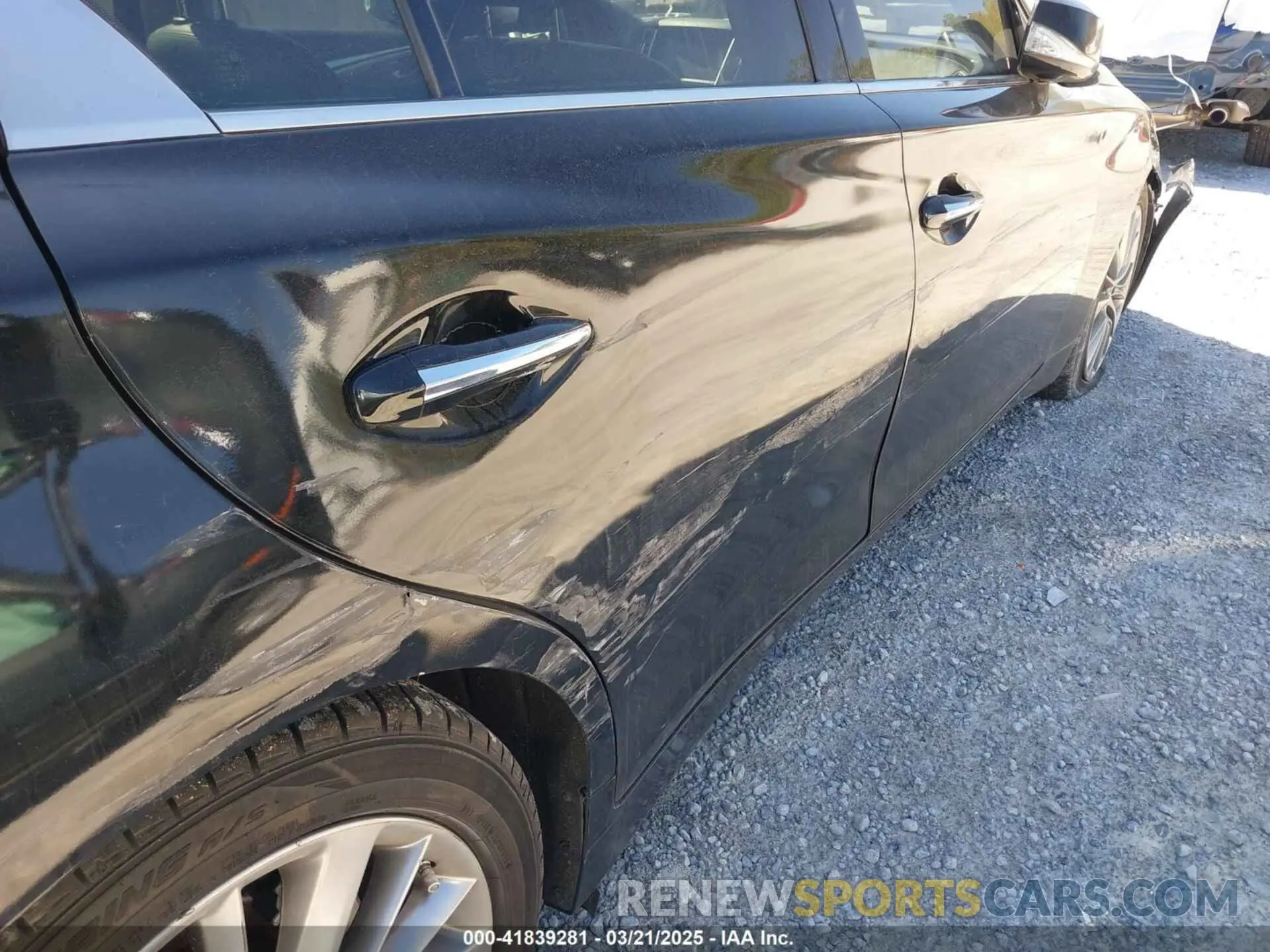 18 Photograph of a damaged car JN1EV7BP2MM707788 INFINITI Q50 2021