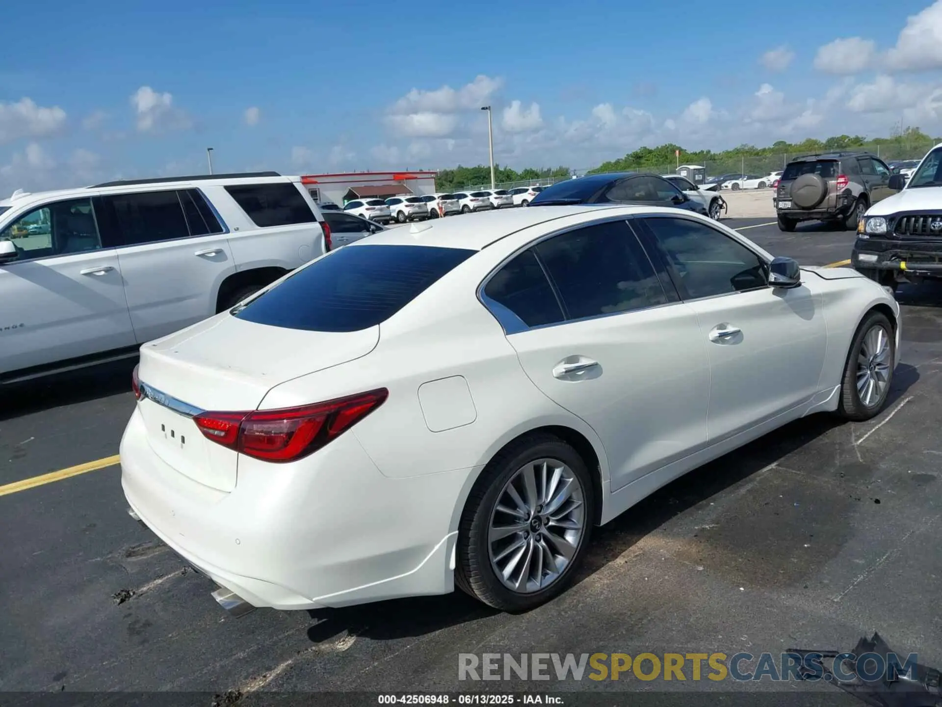 4 Photograph of a damaged car JN1EV7BP3MM703264 INFINITI Q50 2021