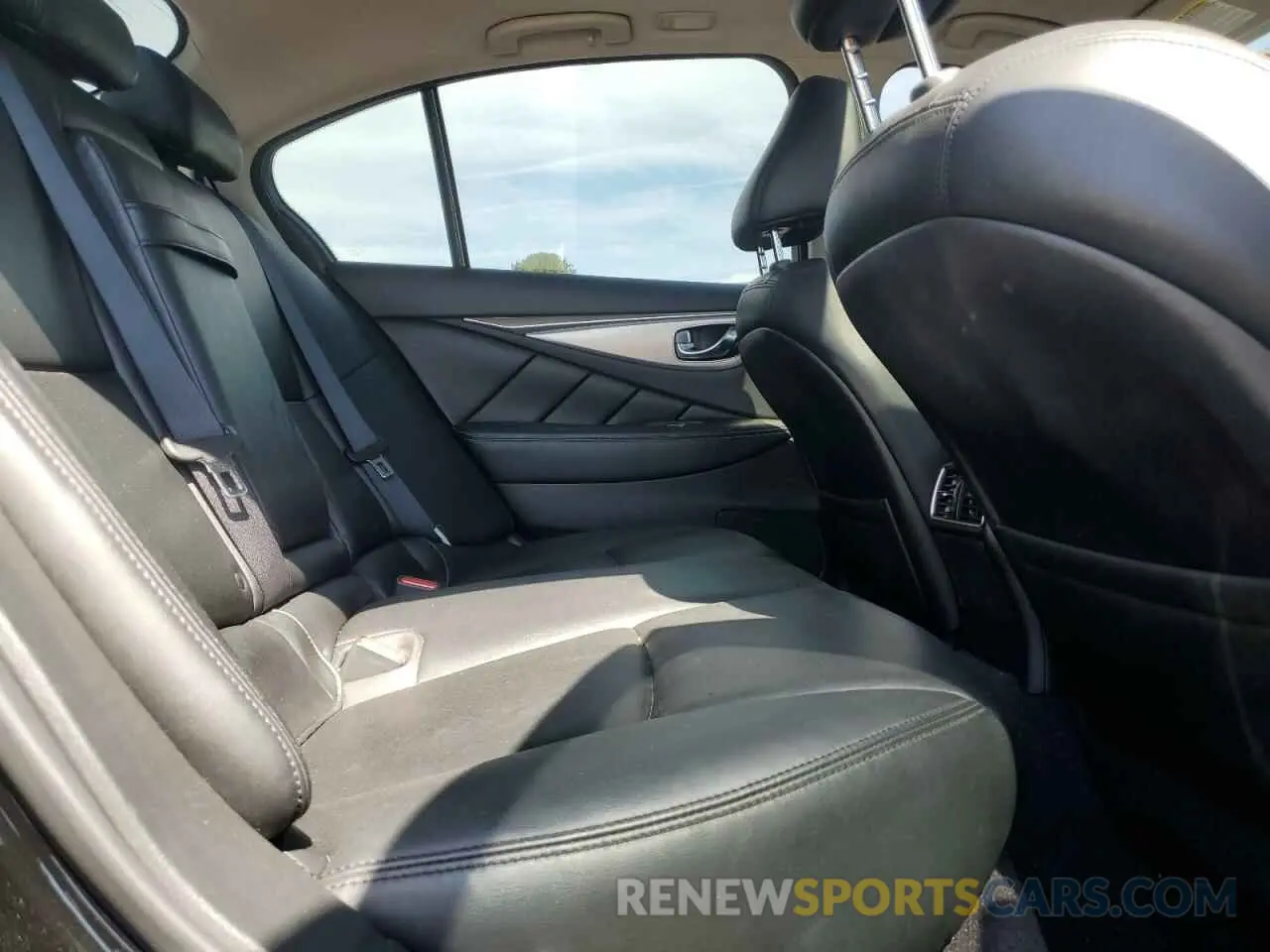 10 Photograph of a damaged car JN1EV7BP6MM706949 INFINITI Q50 2021