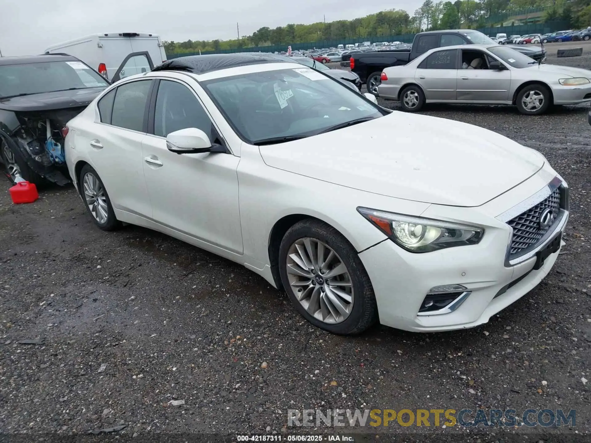 1 Photograph of a damaged car JN1EV7BR9MM754382 INFINITI Q50 2021