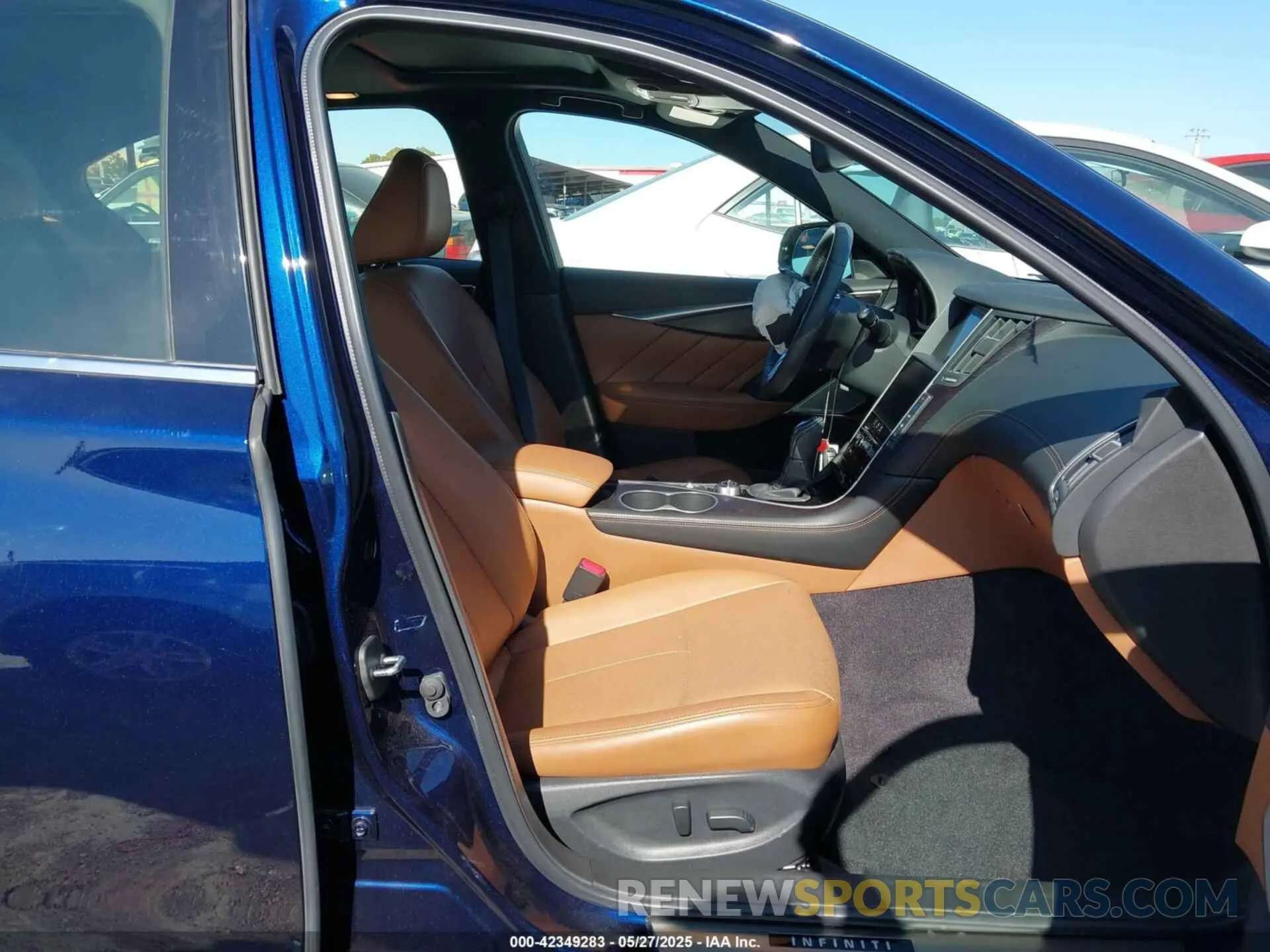 5 Photograph of a damaged car JN1EV7CP3MM707717 INFINITI Q50 2021