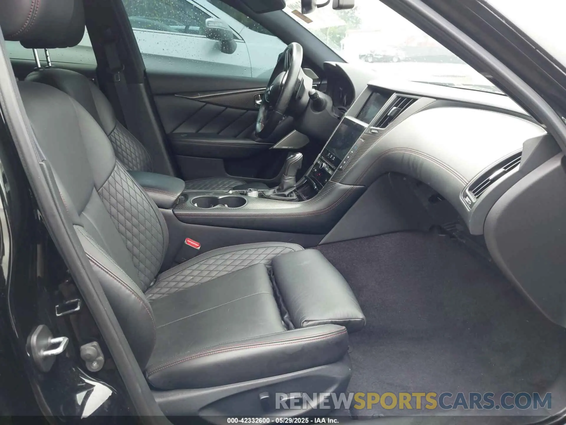 5 Photograph of a damaged car JN1FV7DP8MM850293 INFINITI Q50 2021