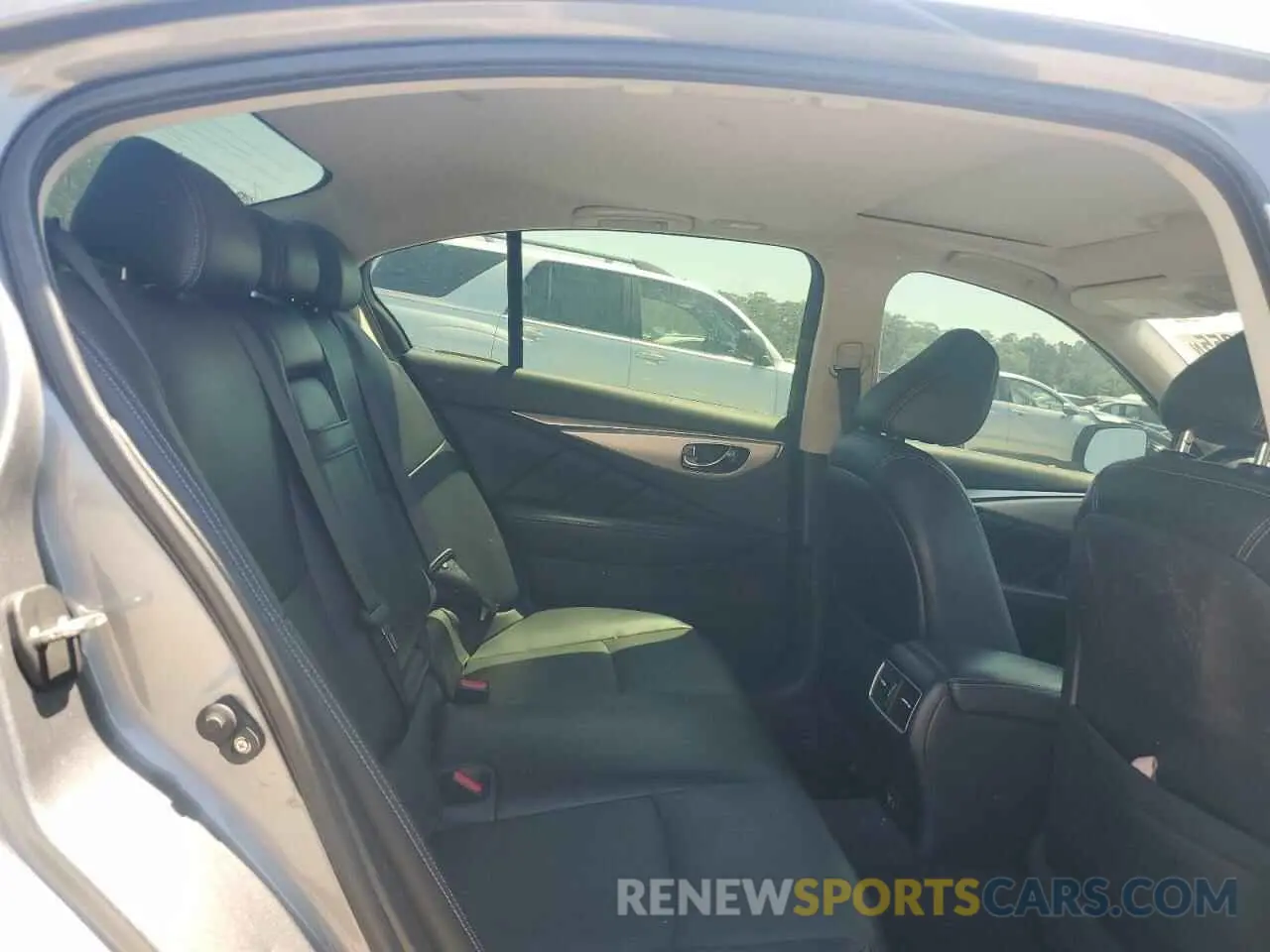 10 Photograph of a damaged car JN1EV7BP3NM311791 INFINITI Q50 2022