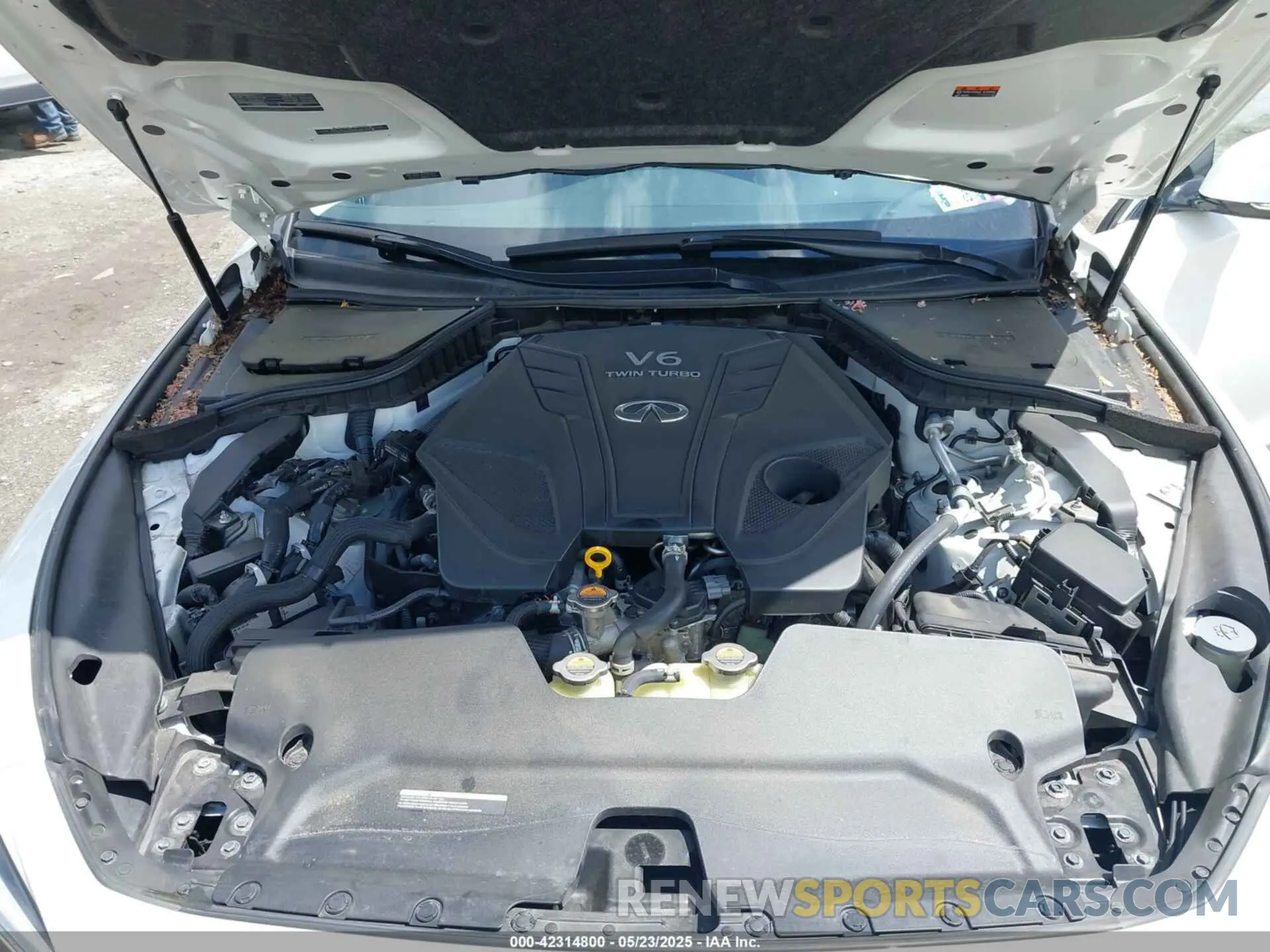 10 Photograph of a damaged car JN1EV7BR7NM340986 INFINITI Q50 2022
