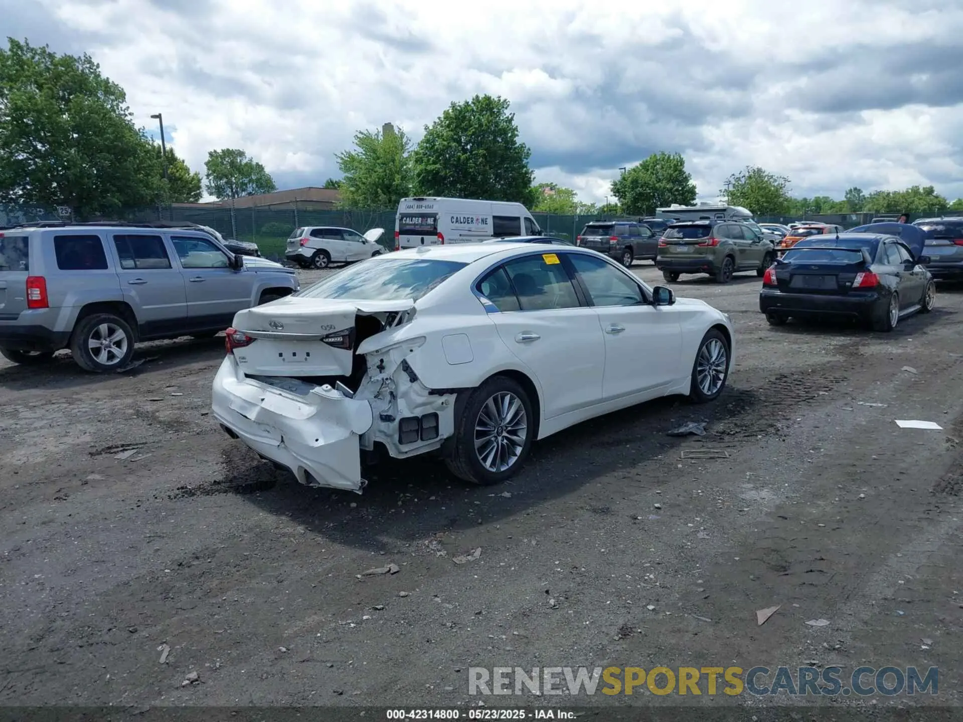 4 Photograph of a damaged car JN1EV7BR7NM340986 INFINITI Q50 2022