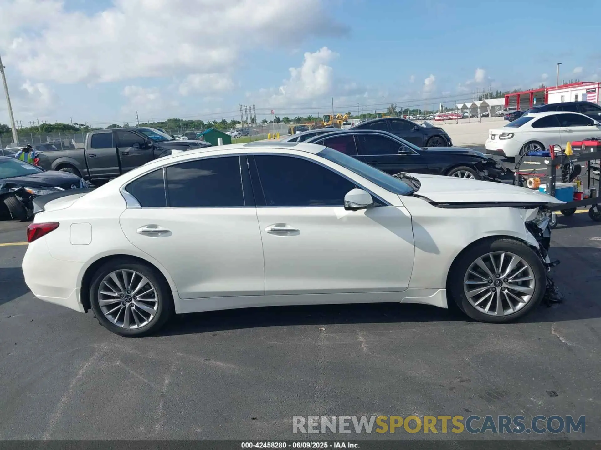 14 Photograph of a damaged car JN1EV7BRXNM341842 INFINITI Q50 2022