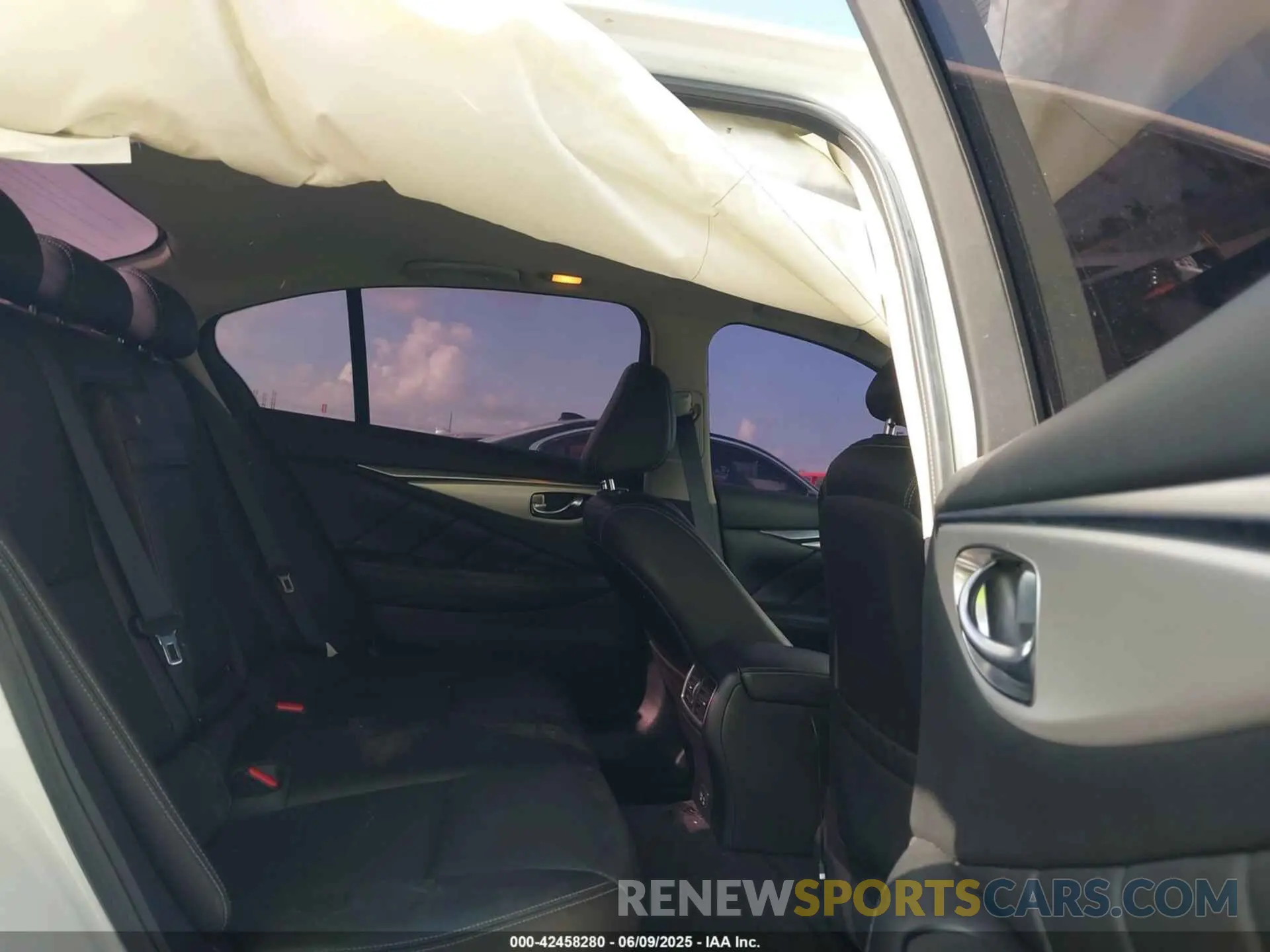 8 Photograph of a damaged car JN1EV7BRXNM341842 INFINITI Q50 2022