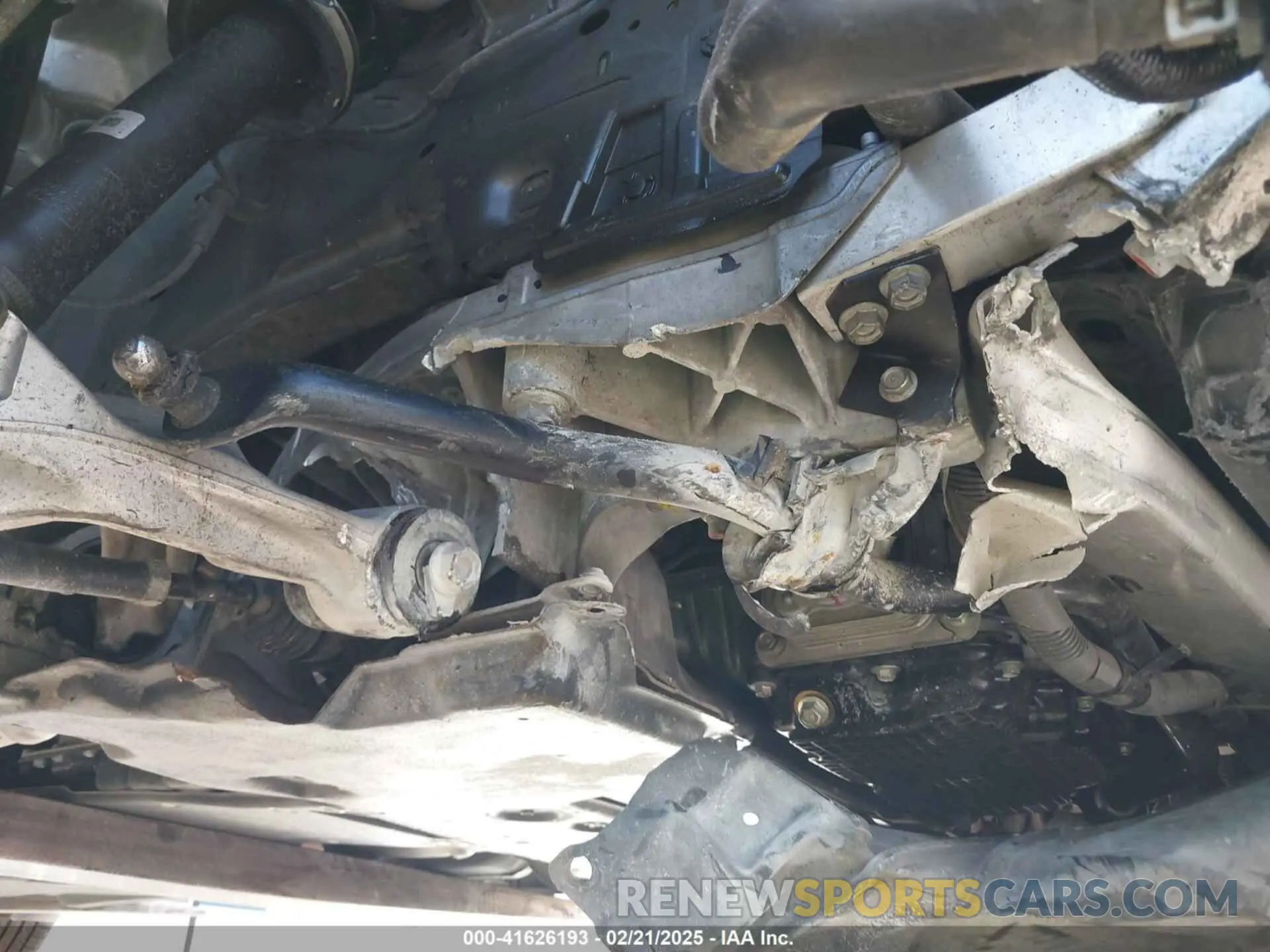 18 Photograph of a damaged car JN1EV7CPXNM310281 INFINITI Q50 2022