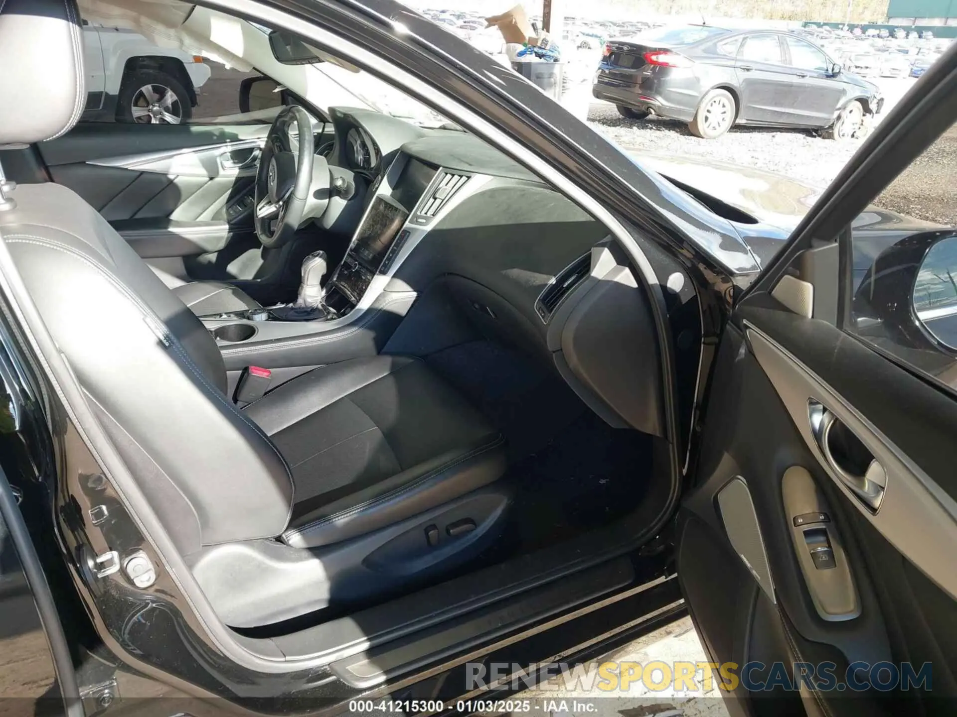 5 Photograph of a damaged car JN1EV7BR0PM542376 INFINITI Q50 2023