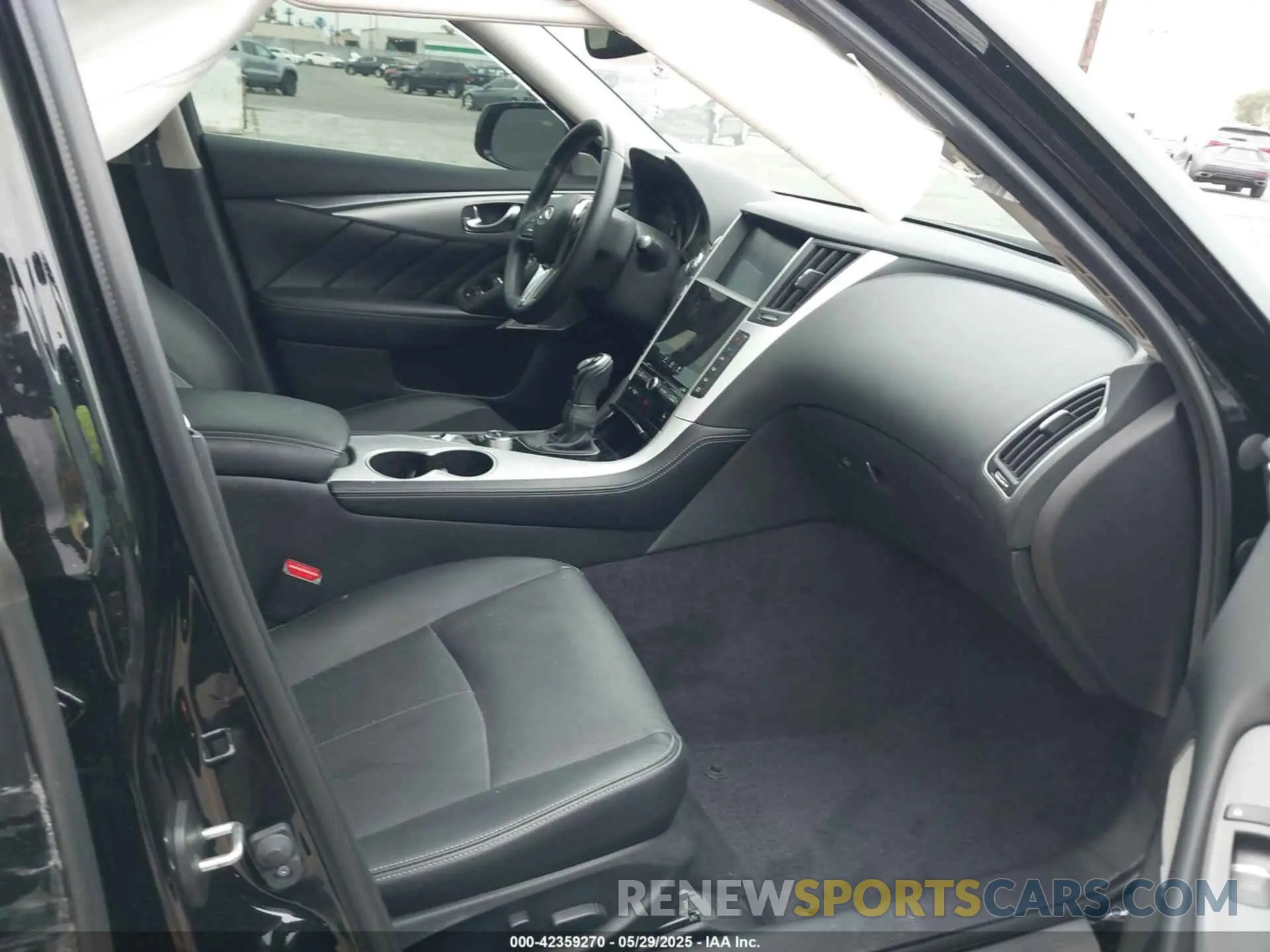 5 Photograph of a damaged car JN1EV7BP0RM601539 INFINITI Q50 2024