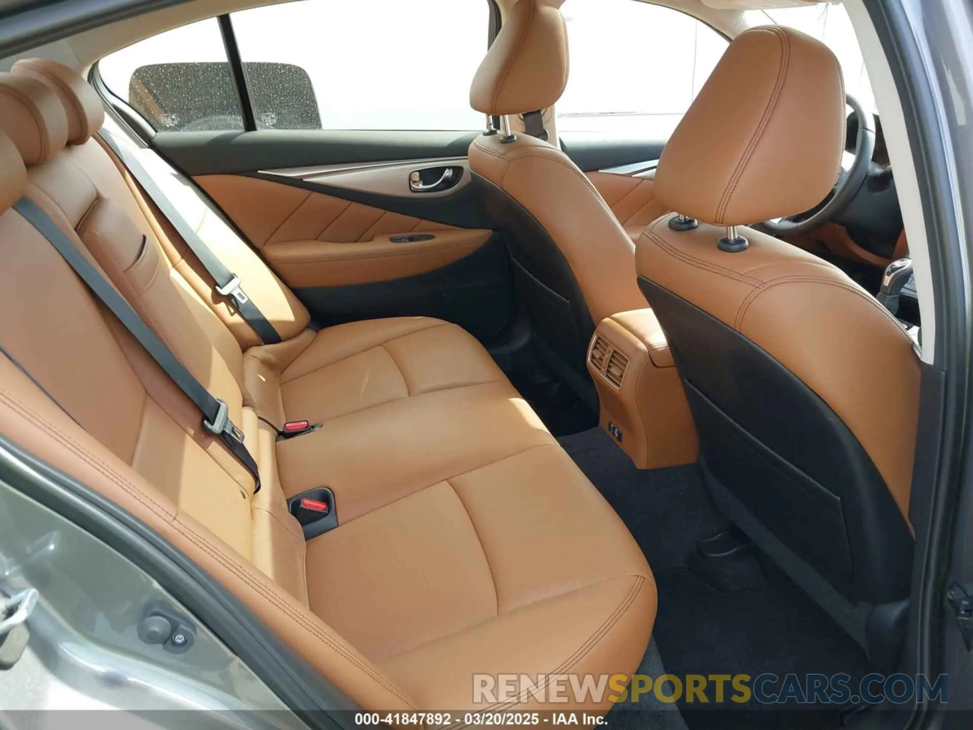 8 Photograph of a damaged car JN1EV7BP6RM601271 INFINITI Q50 2024