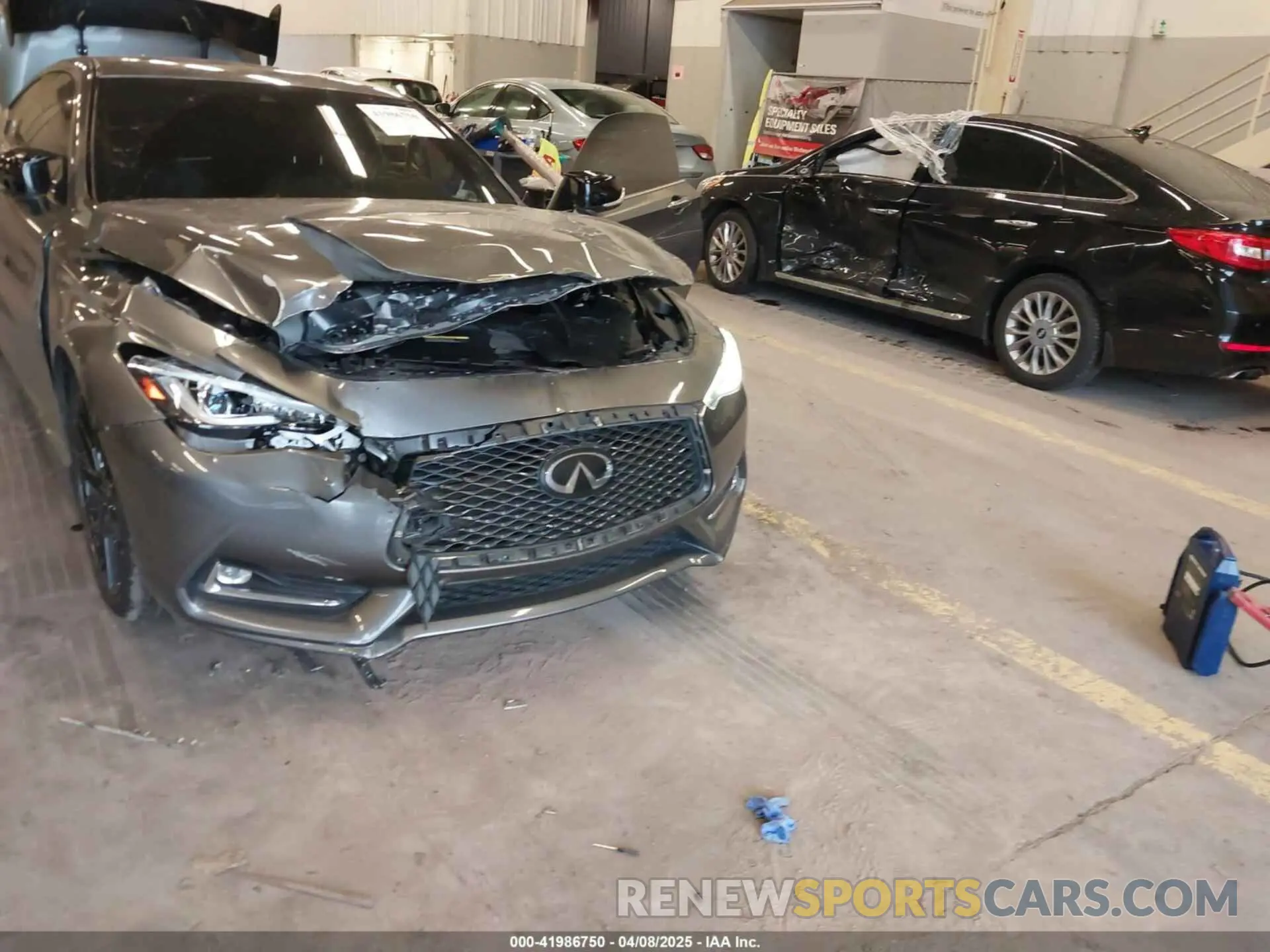 6 Photograph of a damaged car JN1EV7EK4KM230343 INFINITI Q60 2019