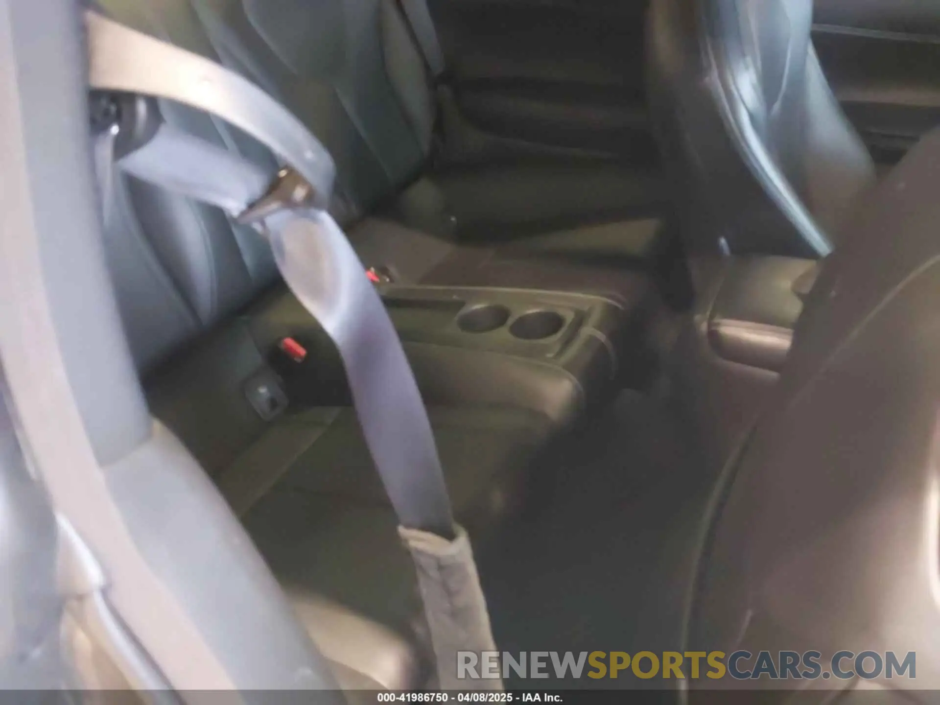 8 Photograph of a damaged car JN1EV7EK4KM230343 INFINITI Q60 2019