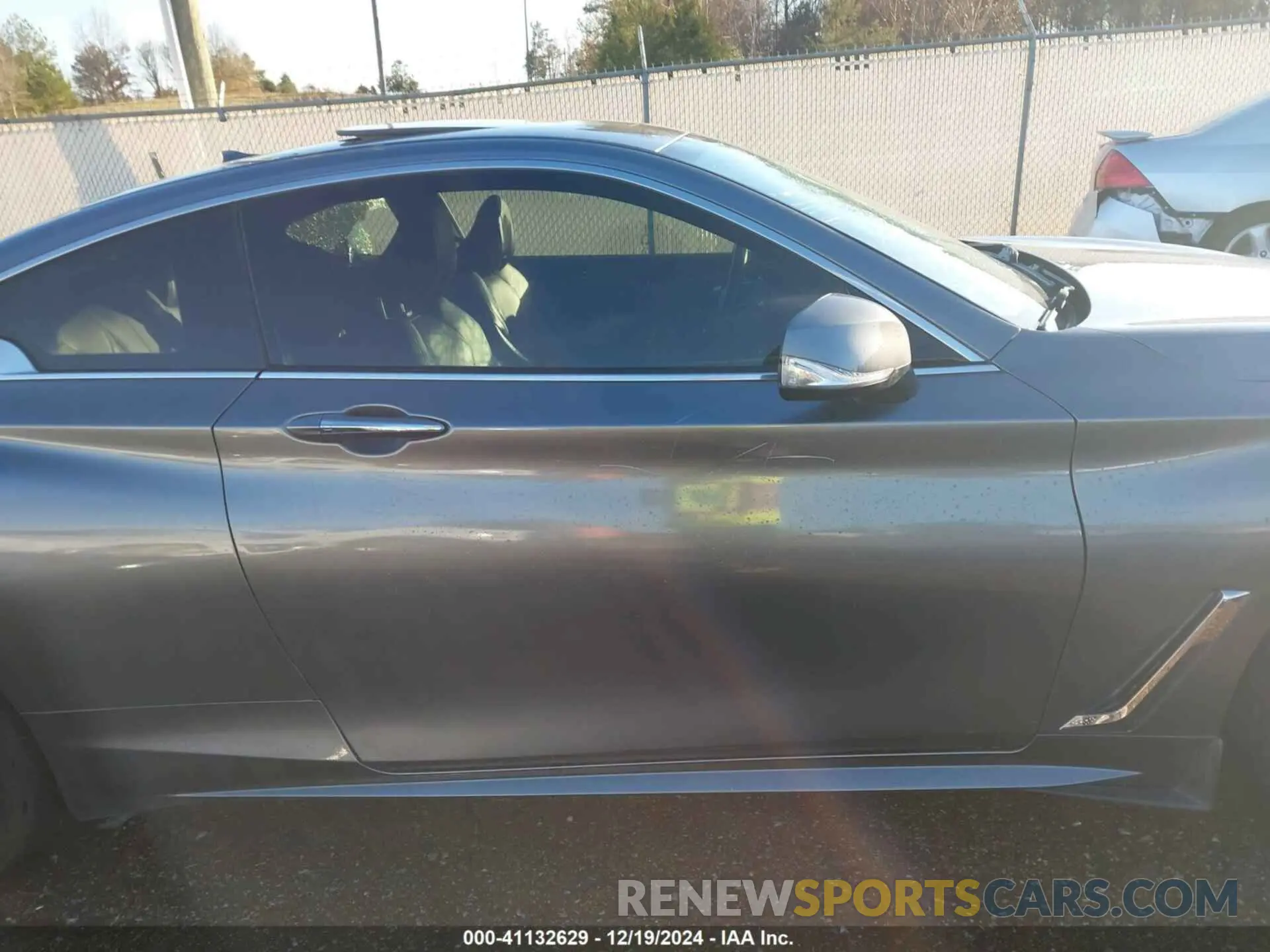 12 Photograph of a damaged car JN1EV7EK7KM230871 INFINITI Q60 2019