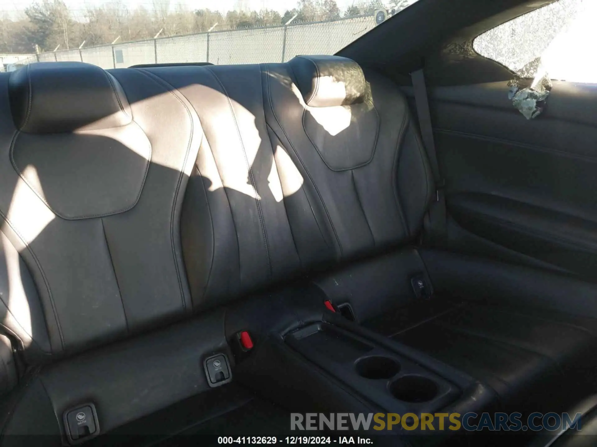8 Photograph of a damaged car JN1EV7EK7KM230871 INFINITI Q60 2019