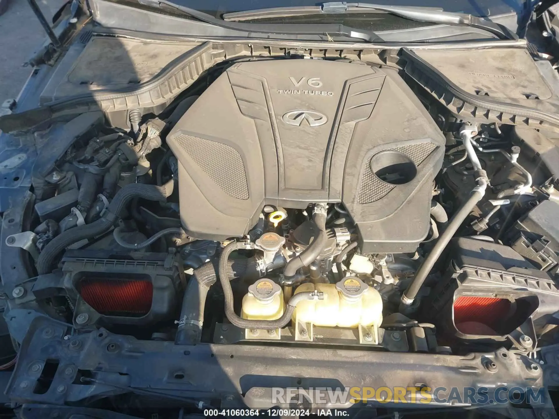 10 Photograph of a damaged car JN1EV7EK9KM231469 INFINITI Q60 2019