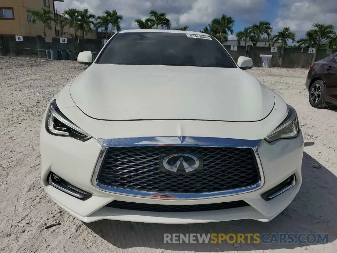5 Photograph of a damaged car JN1EV7EKXKM231478 INFINITI Q60 2019