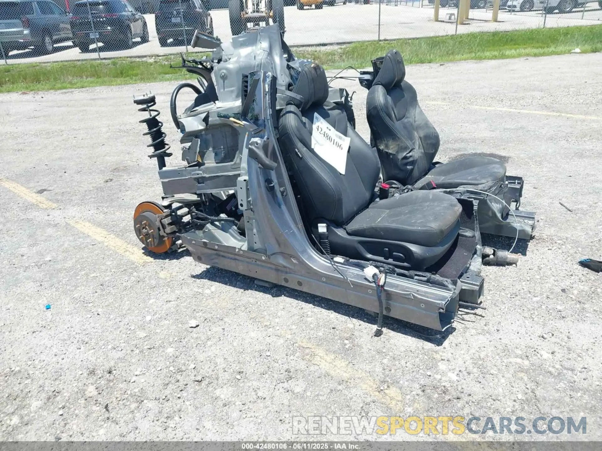 19 Photograph of a damaged car JN1EV7EKXKM231884 INFINITI Q60 2019