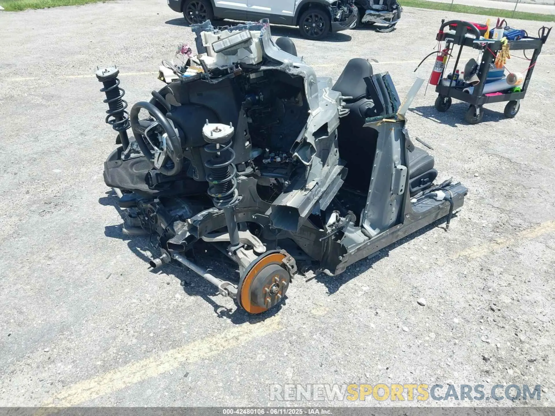 4 Photograph of a damaged car JN1EV7EKXKM231884 INFINITI Q60 2019