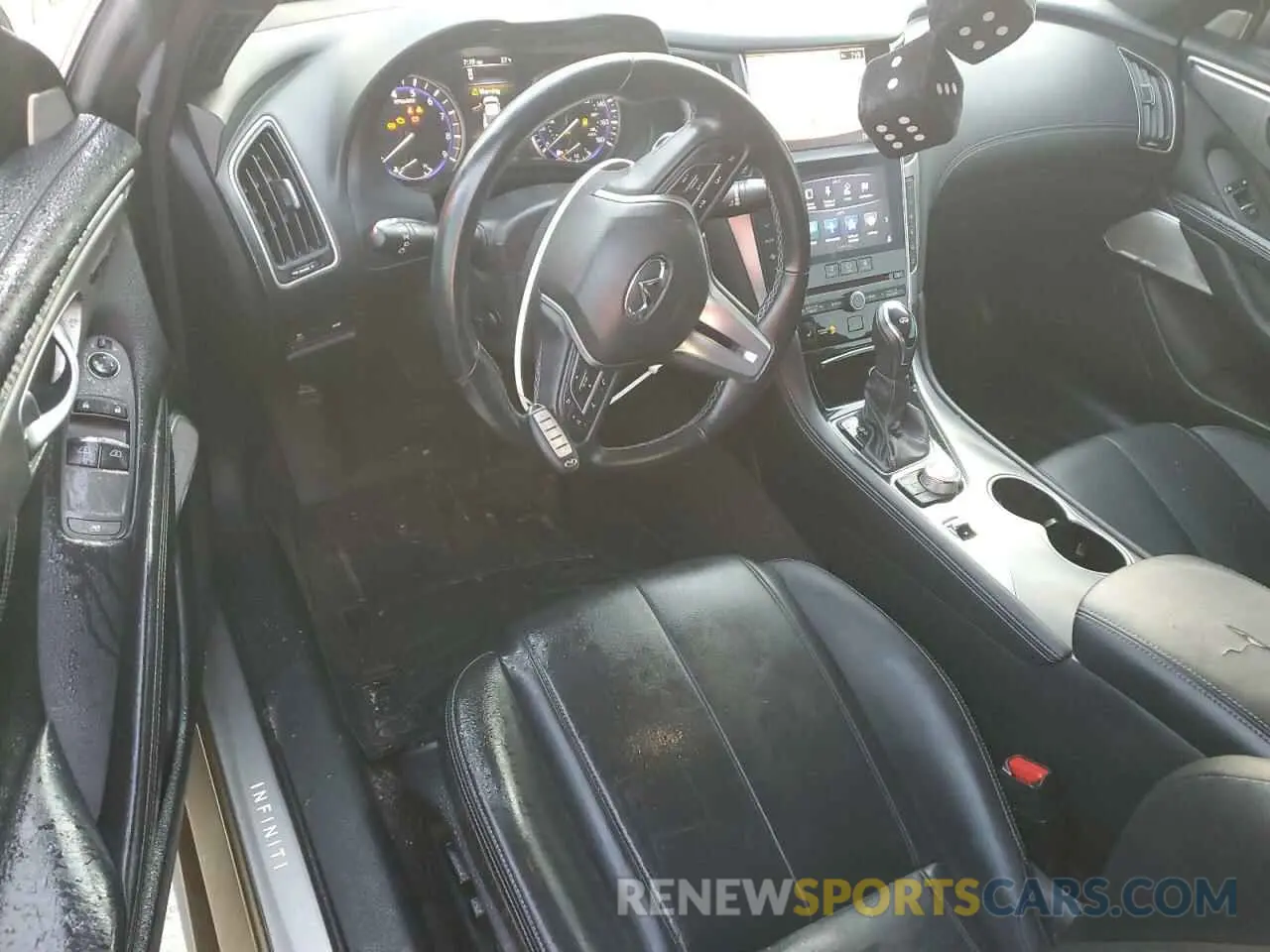 8 Photograph of a damaged car JN1EV7EL0KM290127 INFINITI Q60 2019