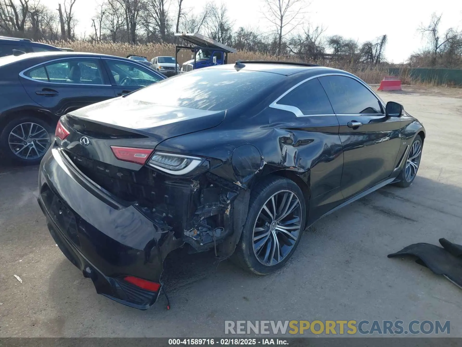 4 Photograph of a damaged car JN1EV7EL0KM291021 INFINITI Q60 2019