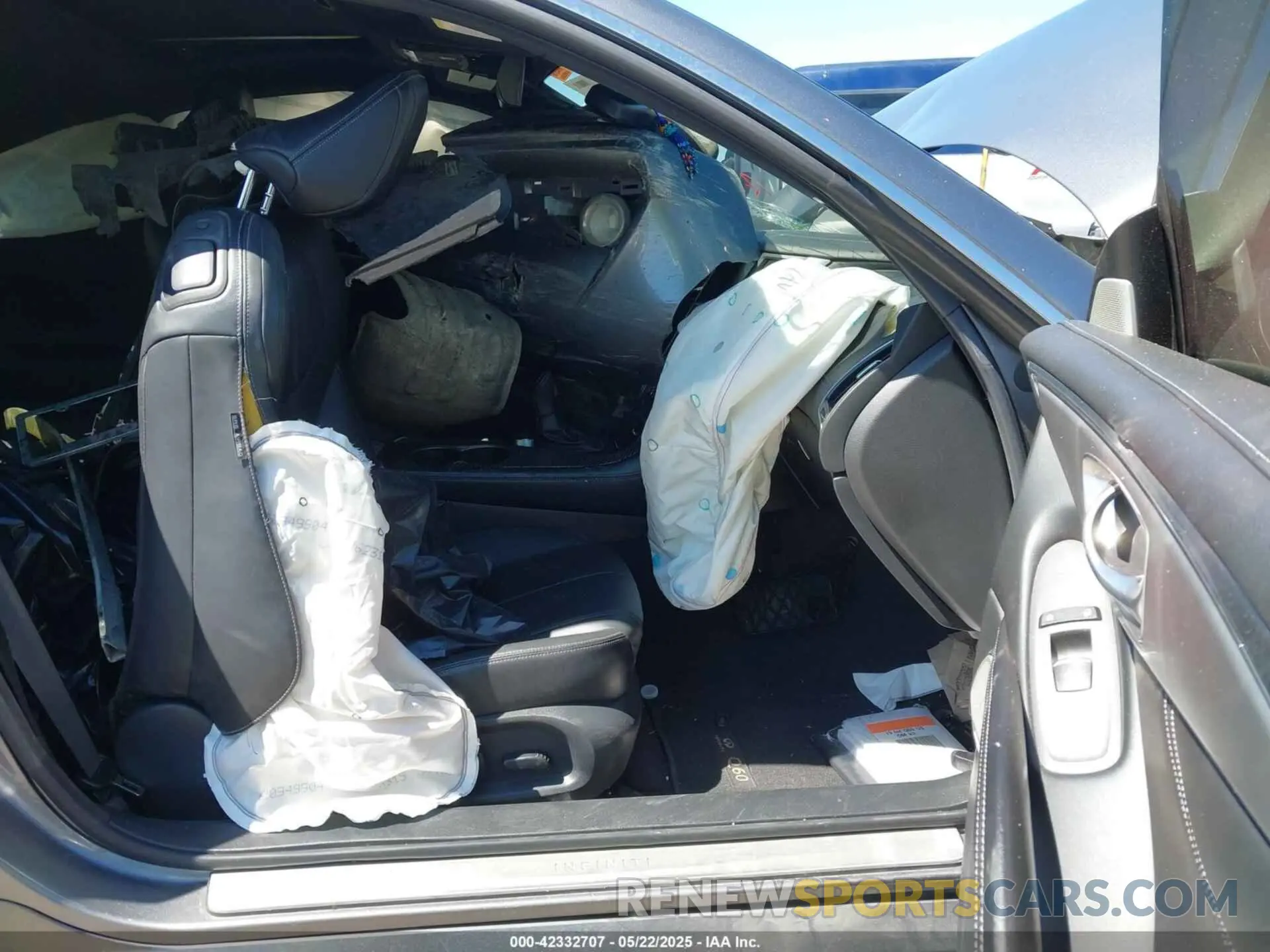 5 Photograph of a damaged car JN1EV7EL4KM291460 INFINITI Q60 2019