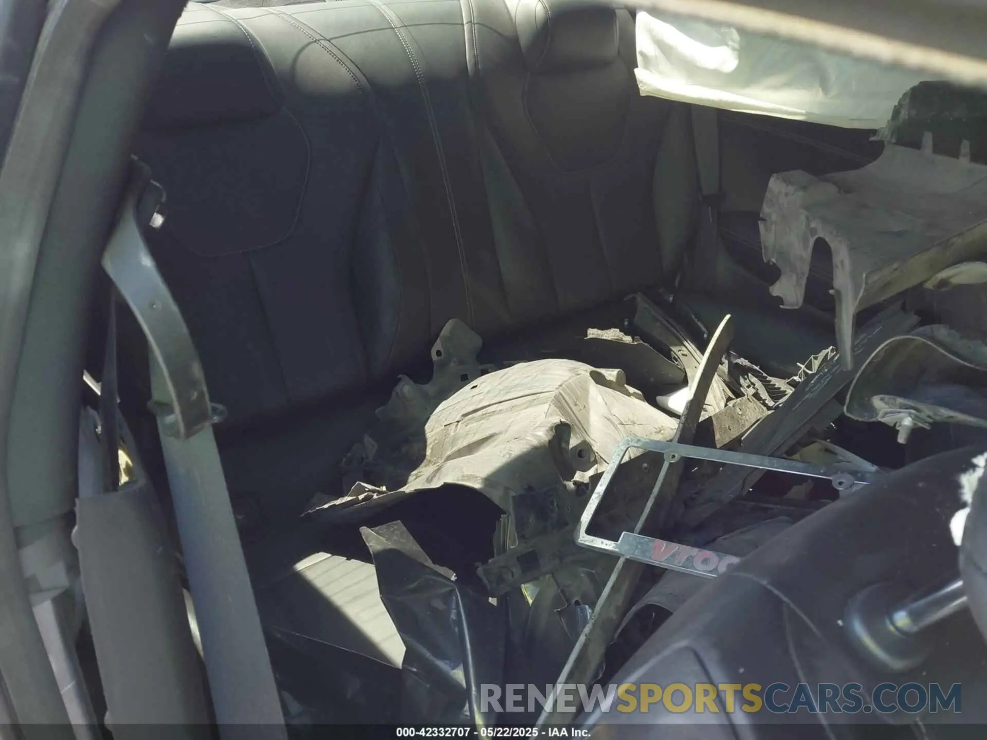 8 Photograph of a damaged car JN1EV7EL4KM291460 INFINITI Q60 2019