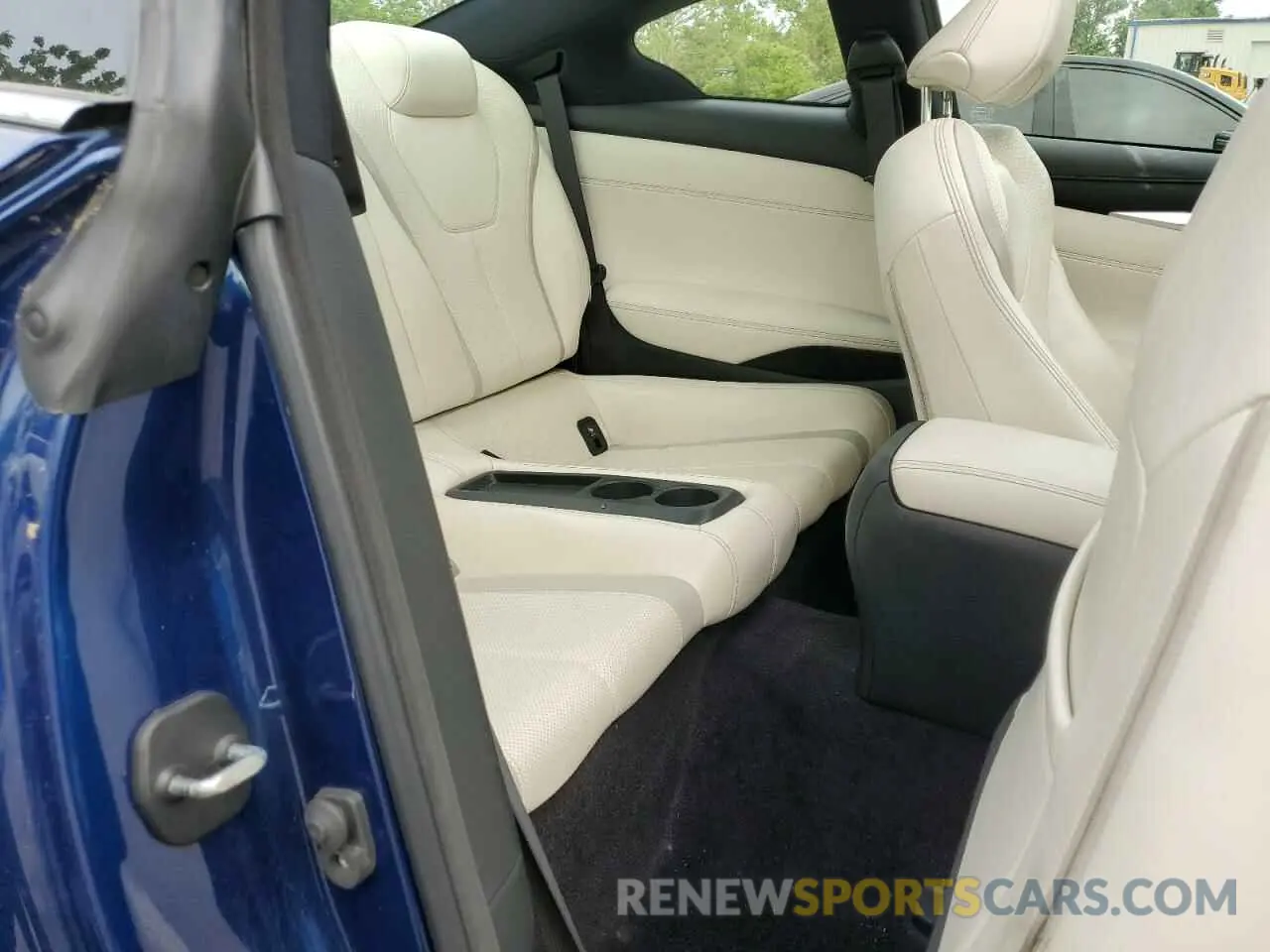 10 Photograph of a damaged car JN1EV7ELXKM290152 INFINITI Q60 2019