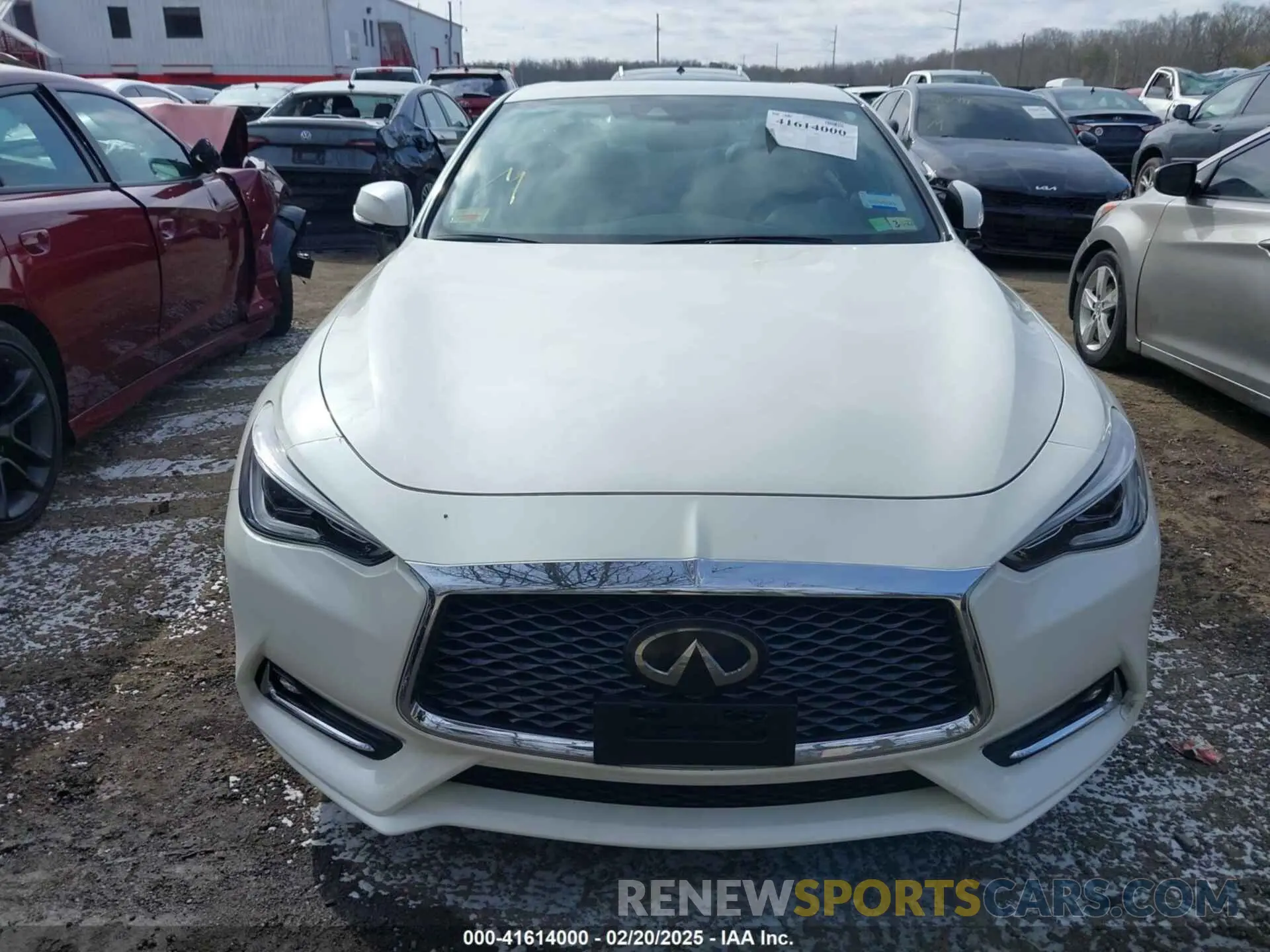 11 Photograph of a damaged car JN1EV7ELXKM290815 INFINITI Q60 2019