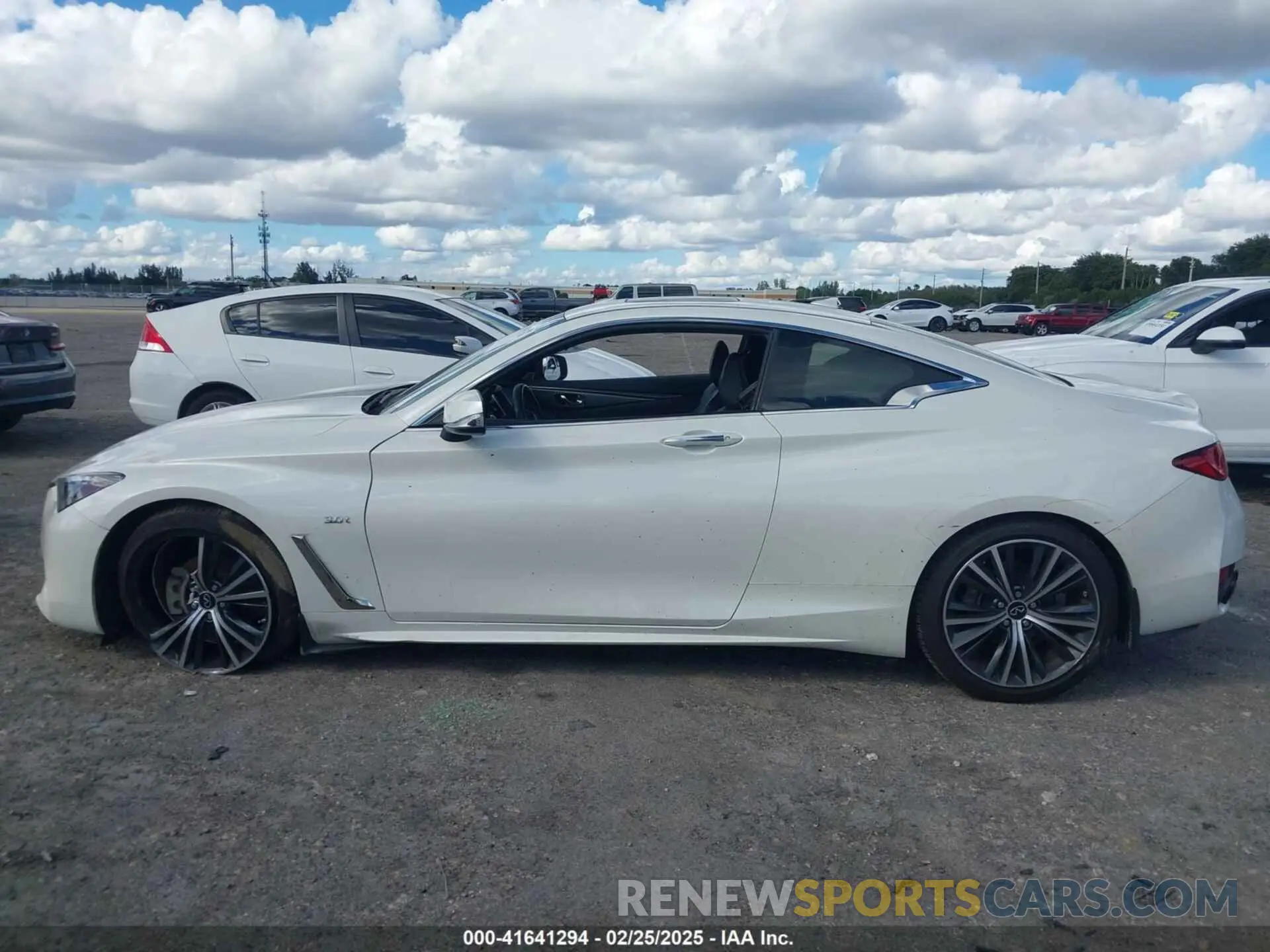 14 Photograph of a damaged car JN1EV7EK2LM340406 INFINITI Q60 2020