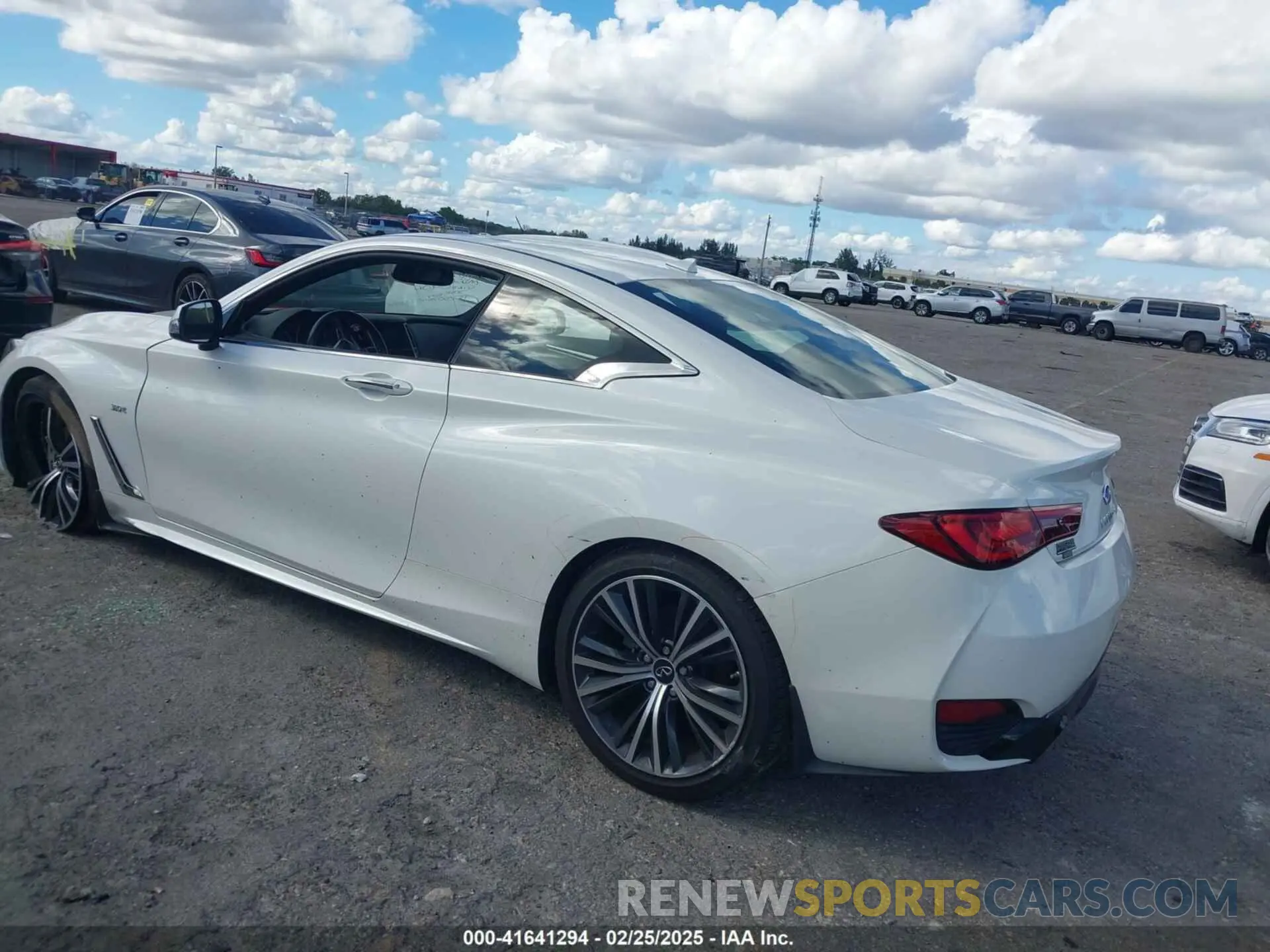 3 Photograph of a damaged car JN1EV7EK2LM340406 INFINITI Q60 2020