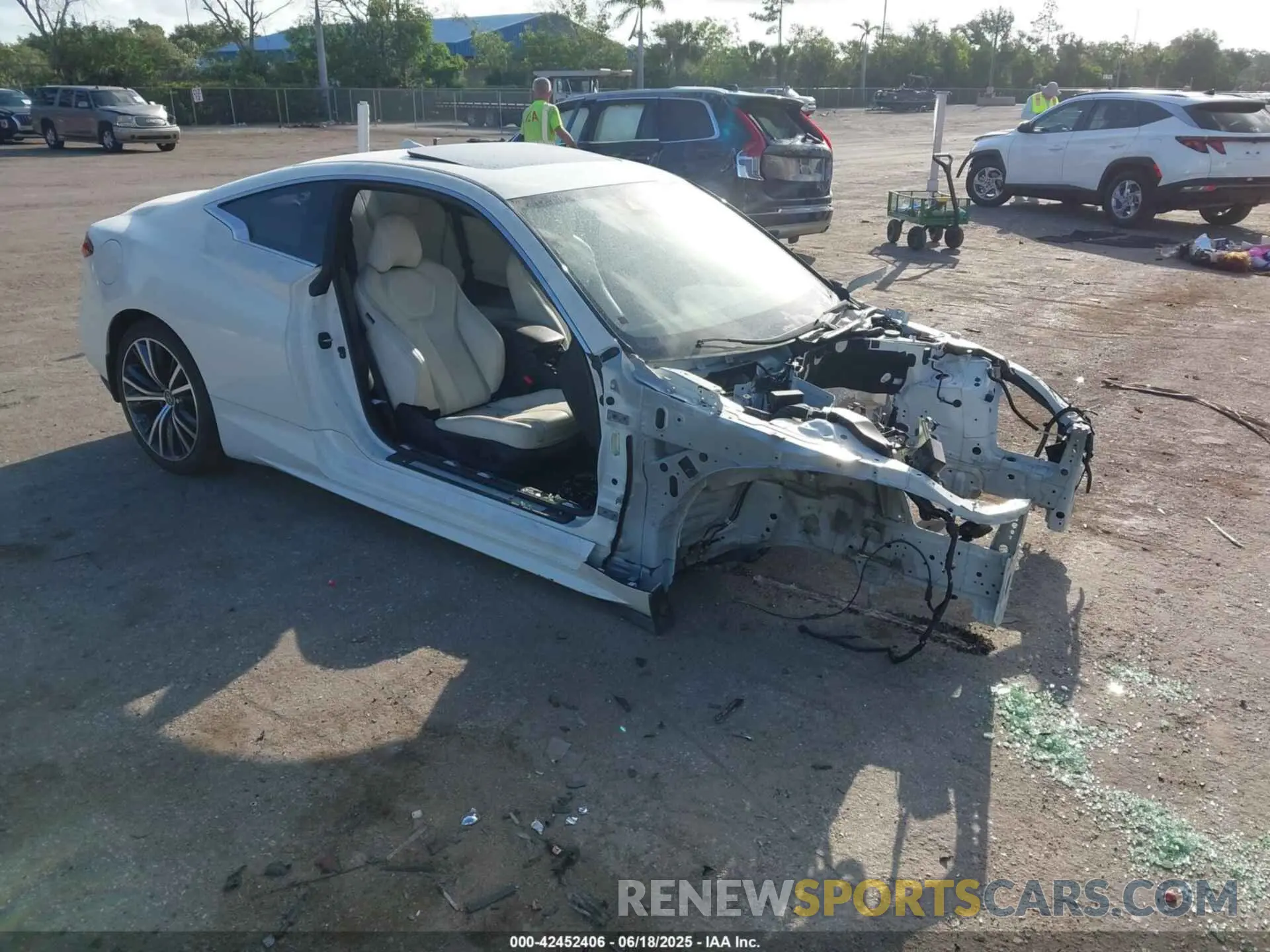 1 Photograph of a damaged car JN1EV7EK2LM340471 INFINITI Q60 2020