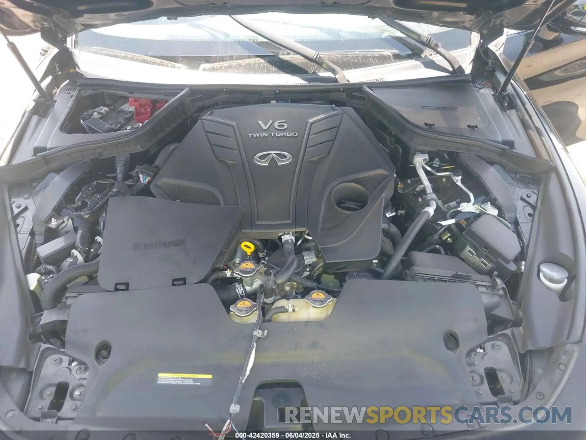 10 Photograph of a damaged car JN1EV7EK5LM340657 INFINITI Q60 2020