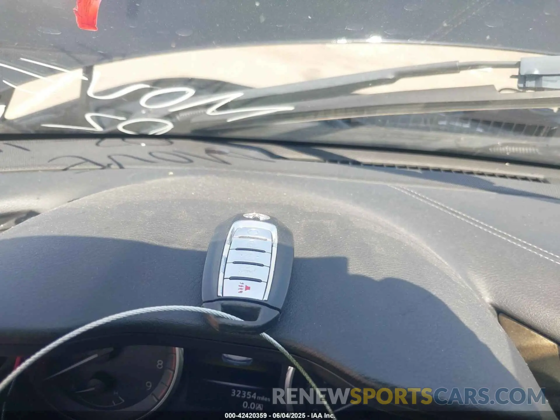 11 Photograph of a damaged car JN1EV7EK5LM340657 INFINITI Q60 2020