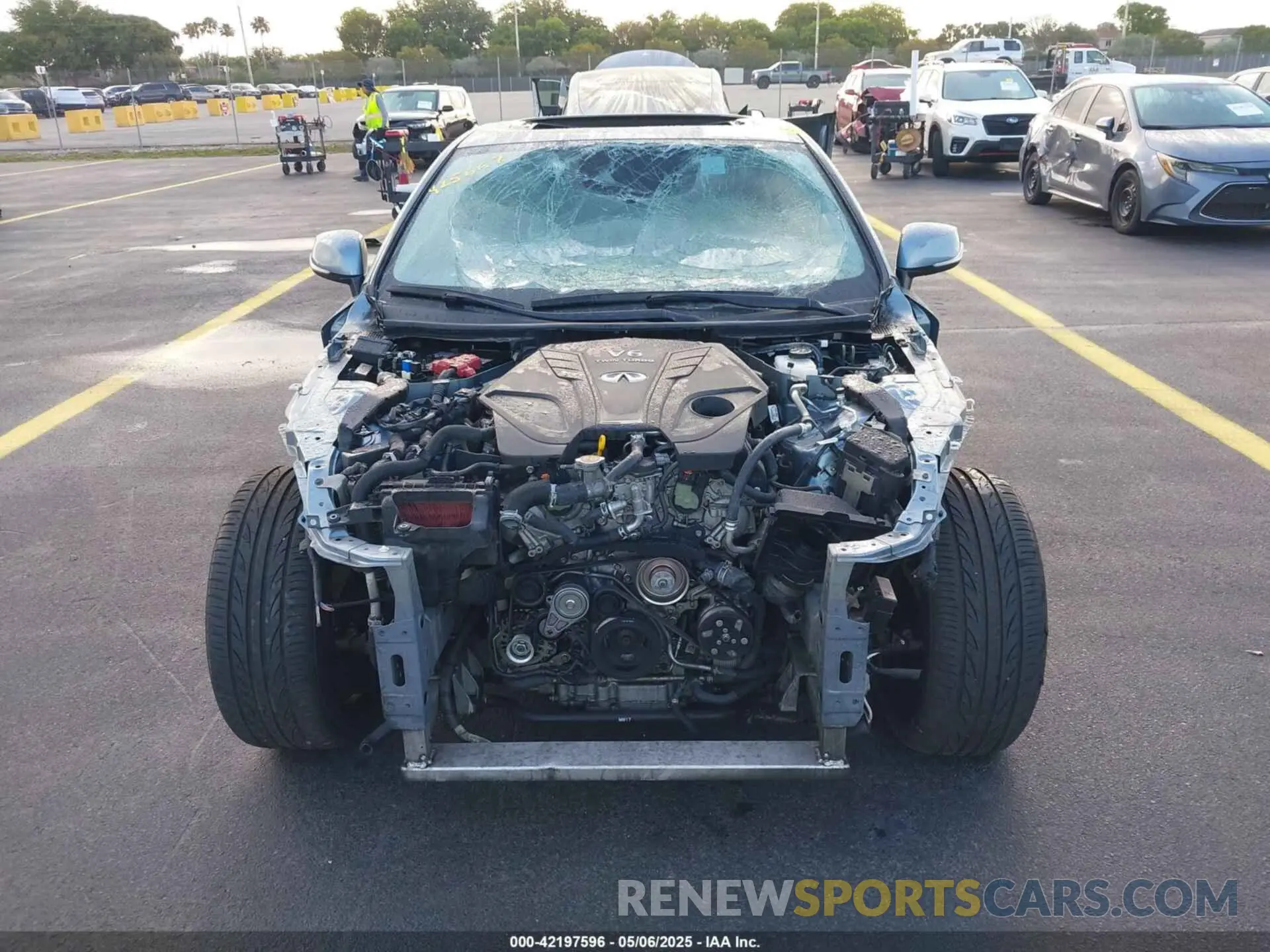 12 Photograph of a damaged car JN1EV7EK8LM341026 INFINITI Q60 2020