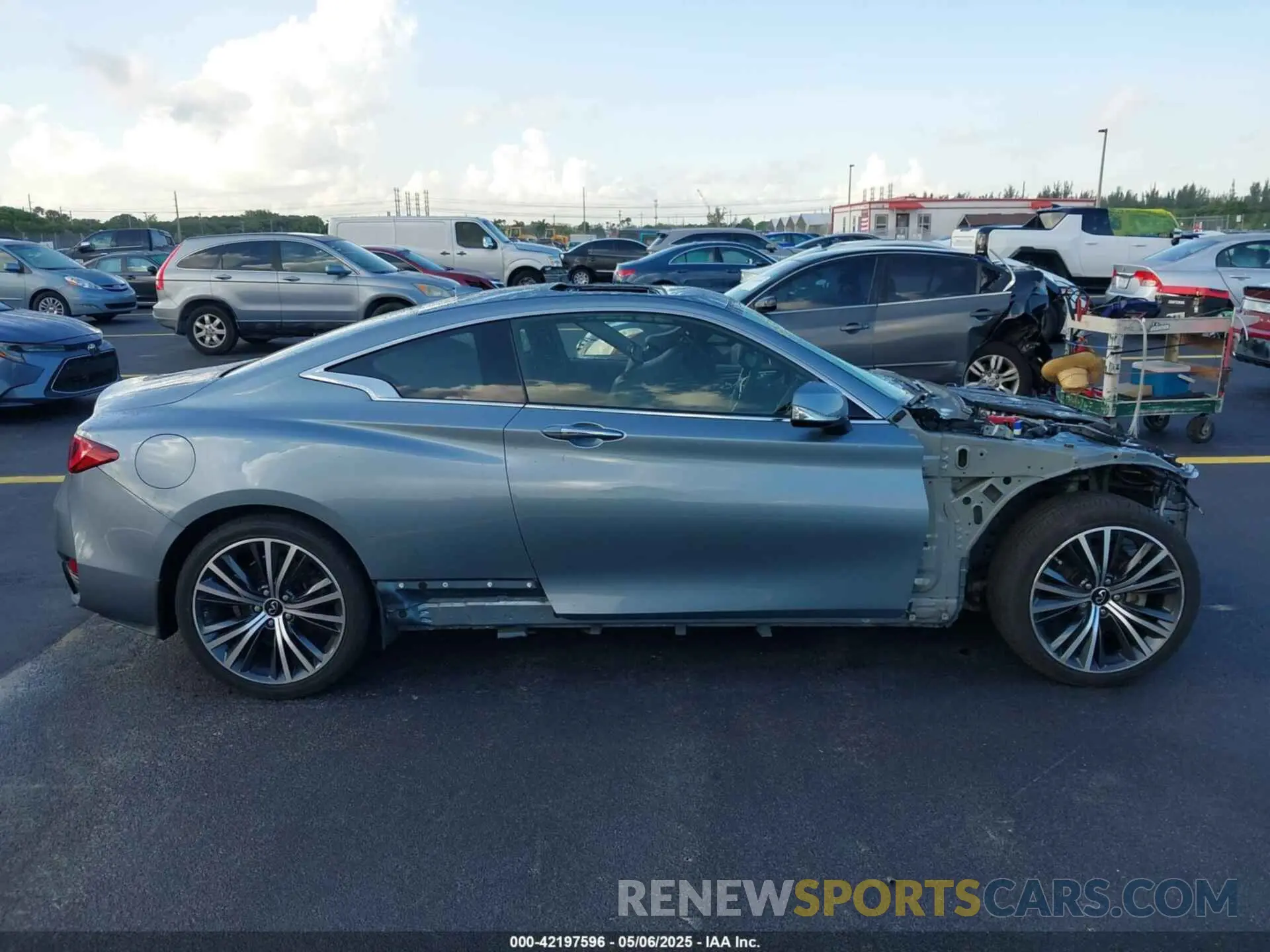 13 Photograph of a damaged car JN1EV7EK8LM341026 INFINITI Q60 2020