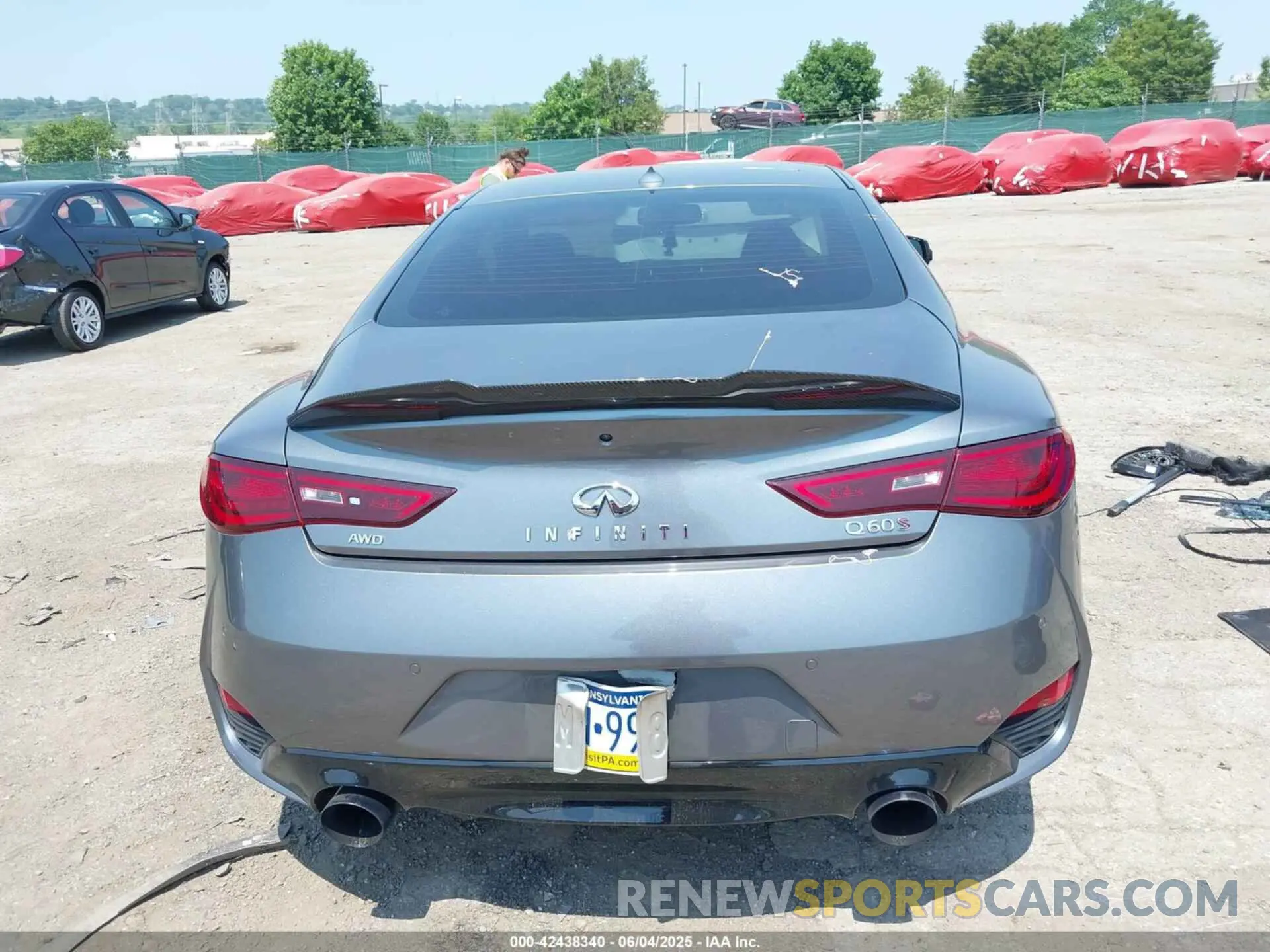 16 Photograph of a damaged car JN1FV7EL5LM460178 INFINITI Q60 2020