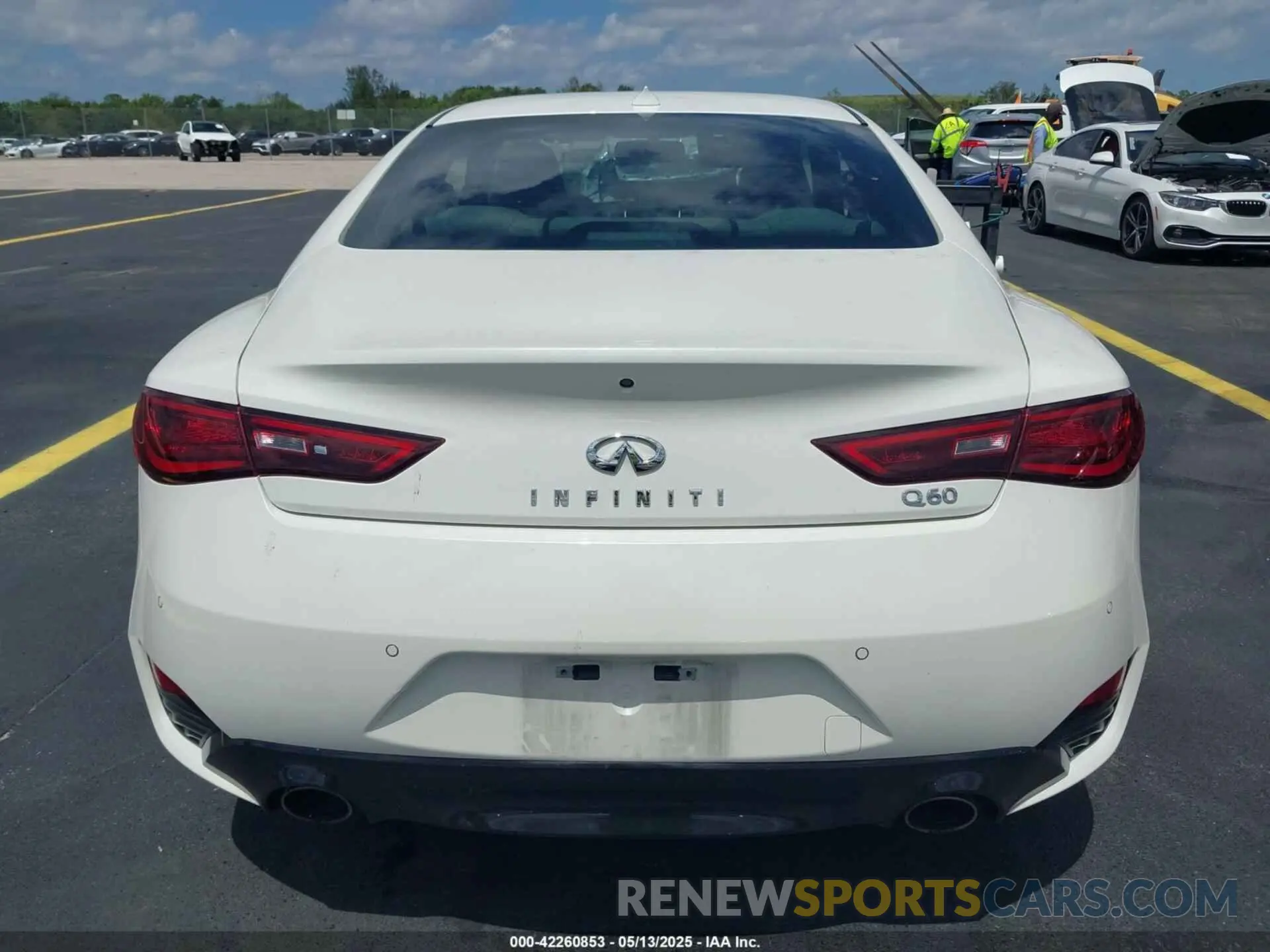 17 Photograph of a damaged car JN1EV7KKXMM410062 INFINITI Q60 2021