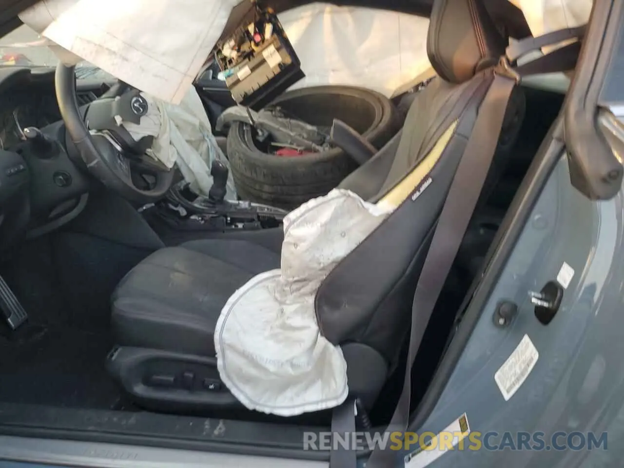 11 Photograph of a damaged car JN1FV7LK5MM530385 INFINITI Q60 2021