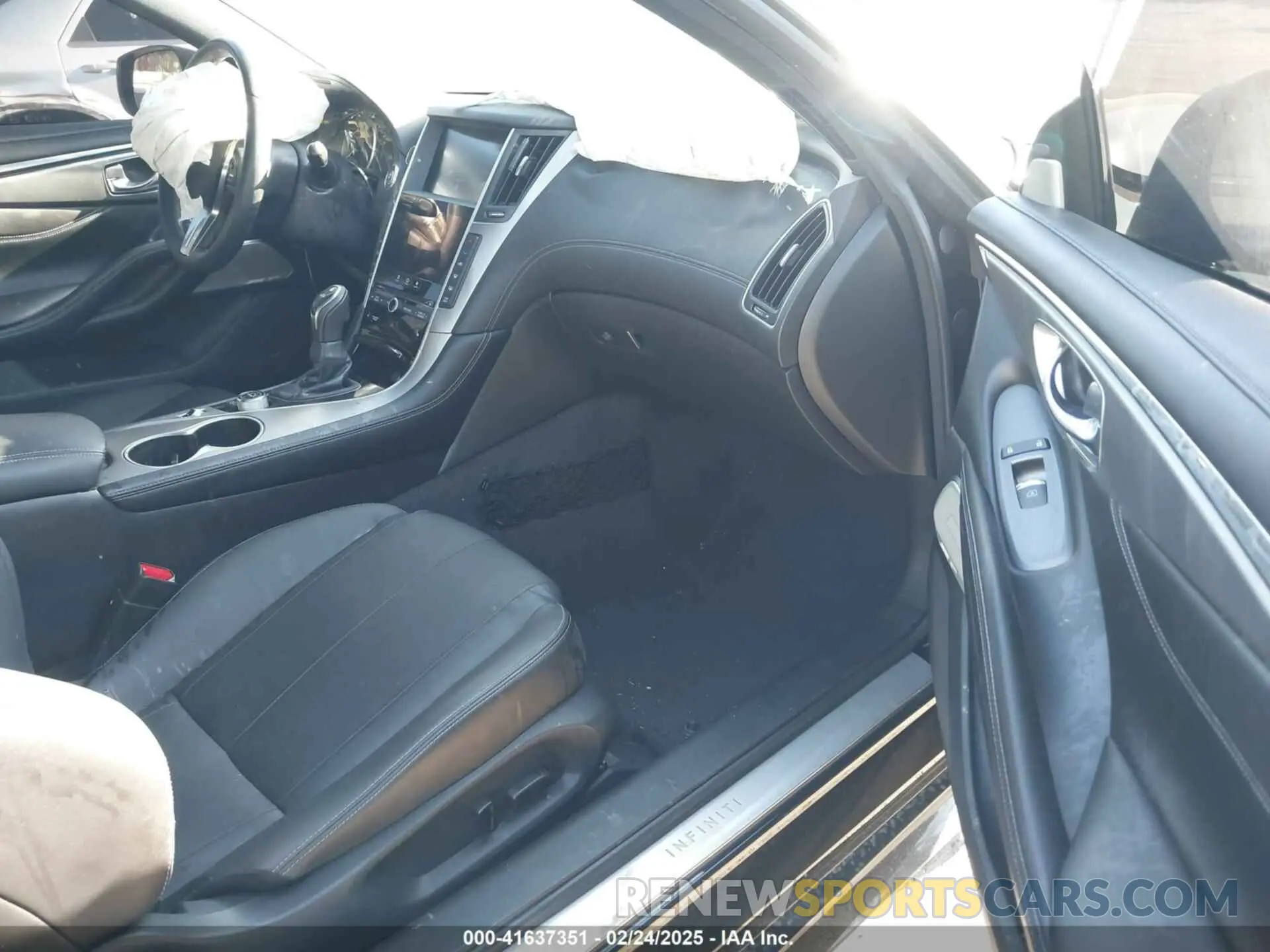 5 Photograph of a damaged car JN1EV7KK2NM600262 INFINITI Q60 2022