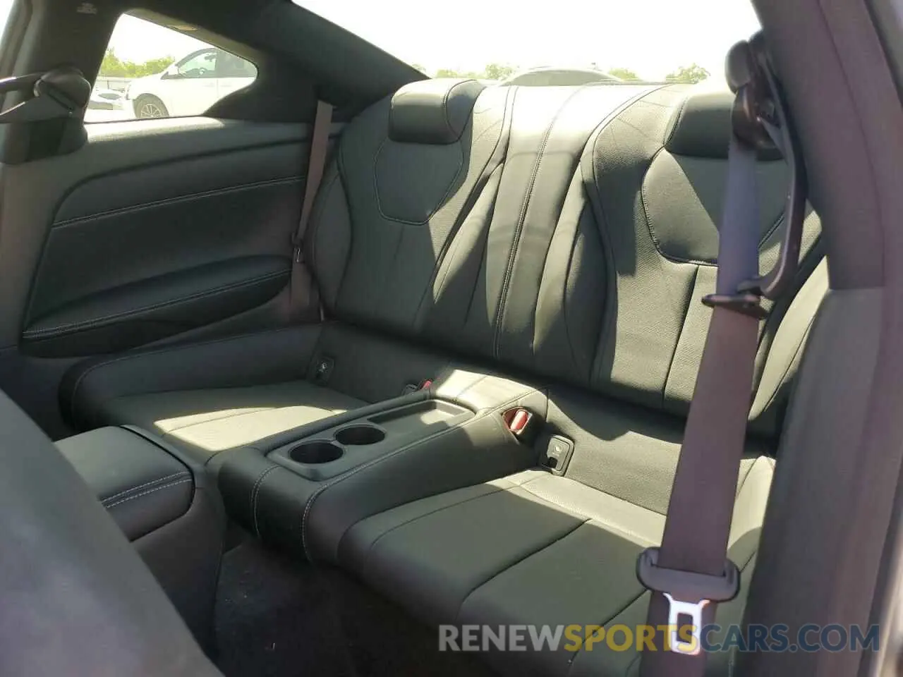 11 Photograph of a damaged car JN1EV7KK5NM600675 INFINITI Q60 2022
