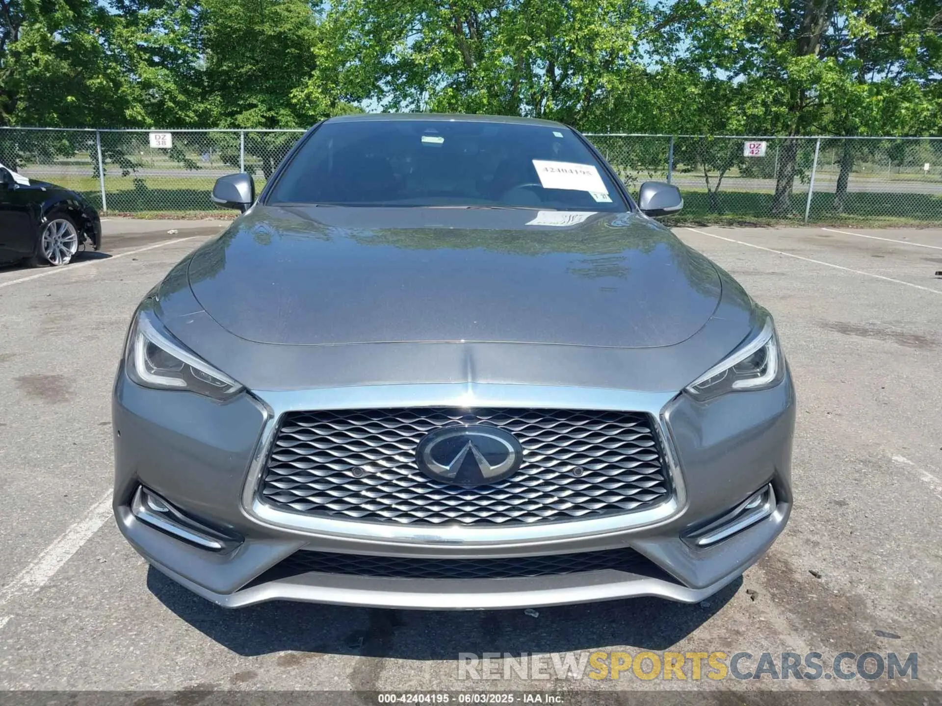 11 Photograph of a damaged car JN1EV7KL6NM630390 INFINITI Q60 2022
