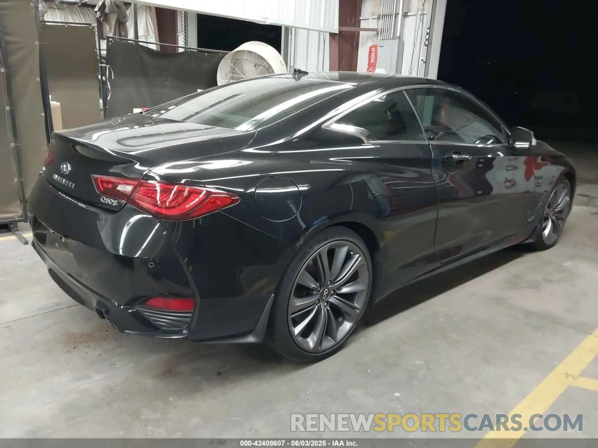 4 Photograph of a damaged car JN1FV7LL4NM680157 INFINITI Q60 2022