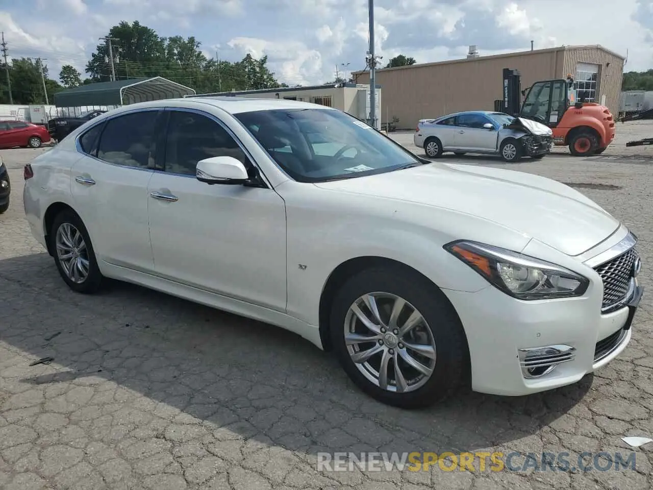 4 Photograph of a damaged car JN1BY1AR1KM585058 INFINITI Q70 2019