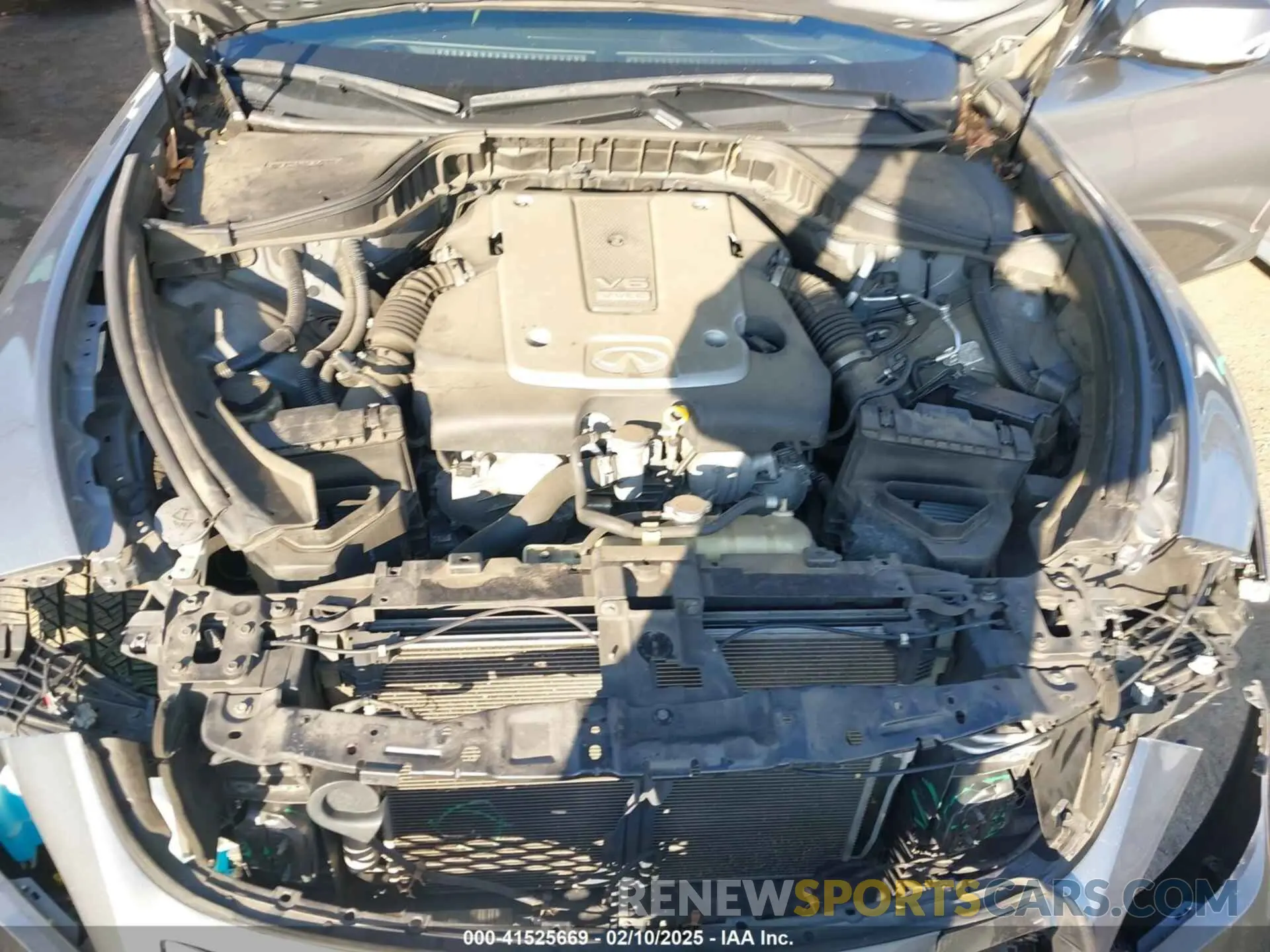 10 Photograph of a damaged car JN1BY1AR3KM585305 INFINITI Q70 2019