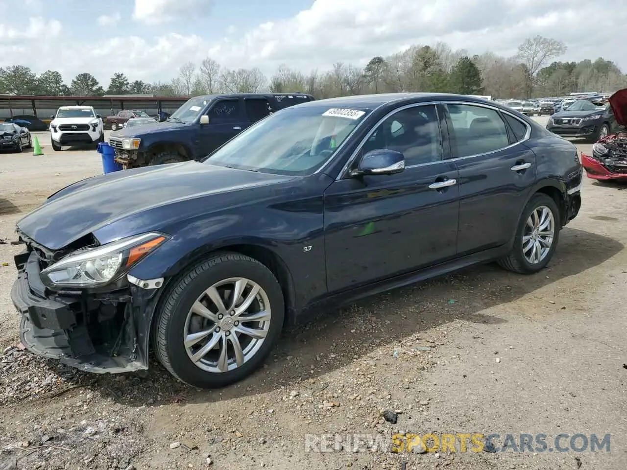 1 Photograph of a damaged car JN1BY1AR3KM585742 INFINITI Q70 2019