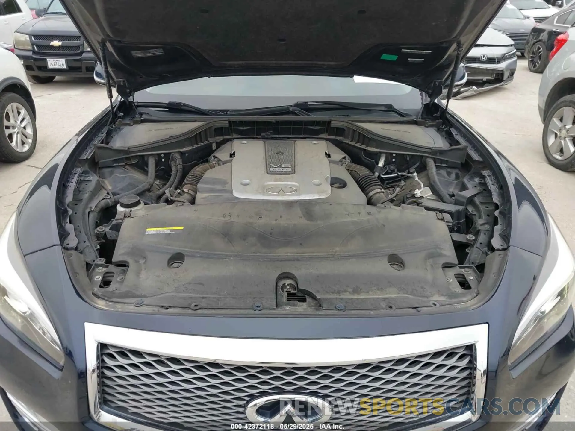 10 Photograph of a damaged car JN1BY1AR9KM585597 INFINITI Q70 2019