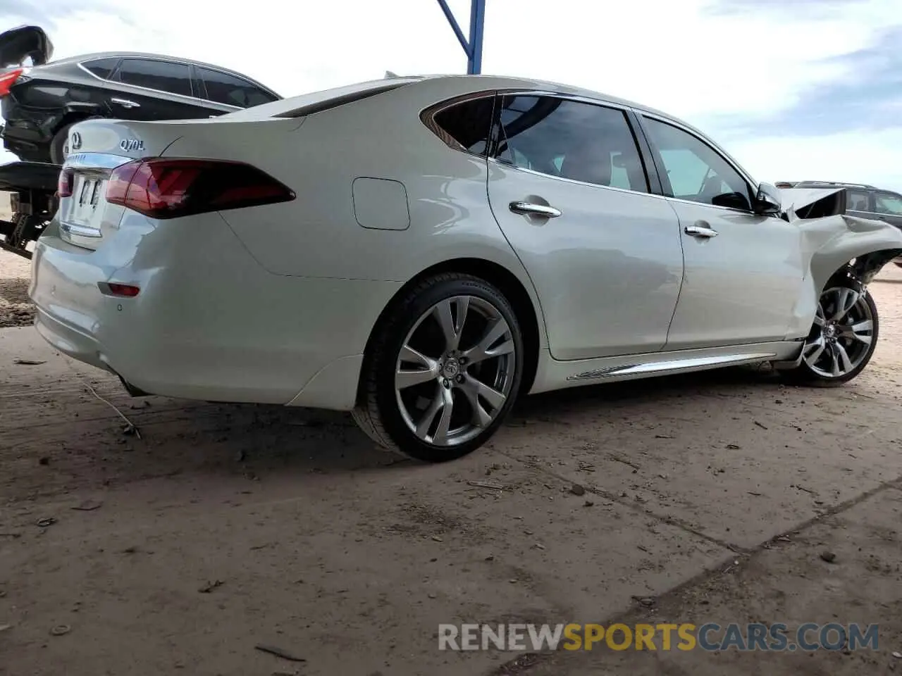 3 Photograph of a damaged car JN1BY1PP2KM685014 INFINITI Q70 2019