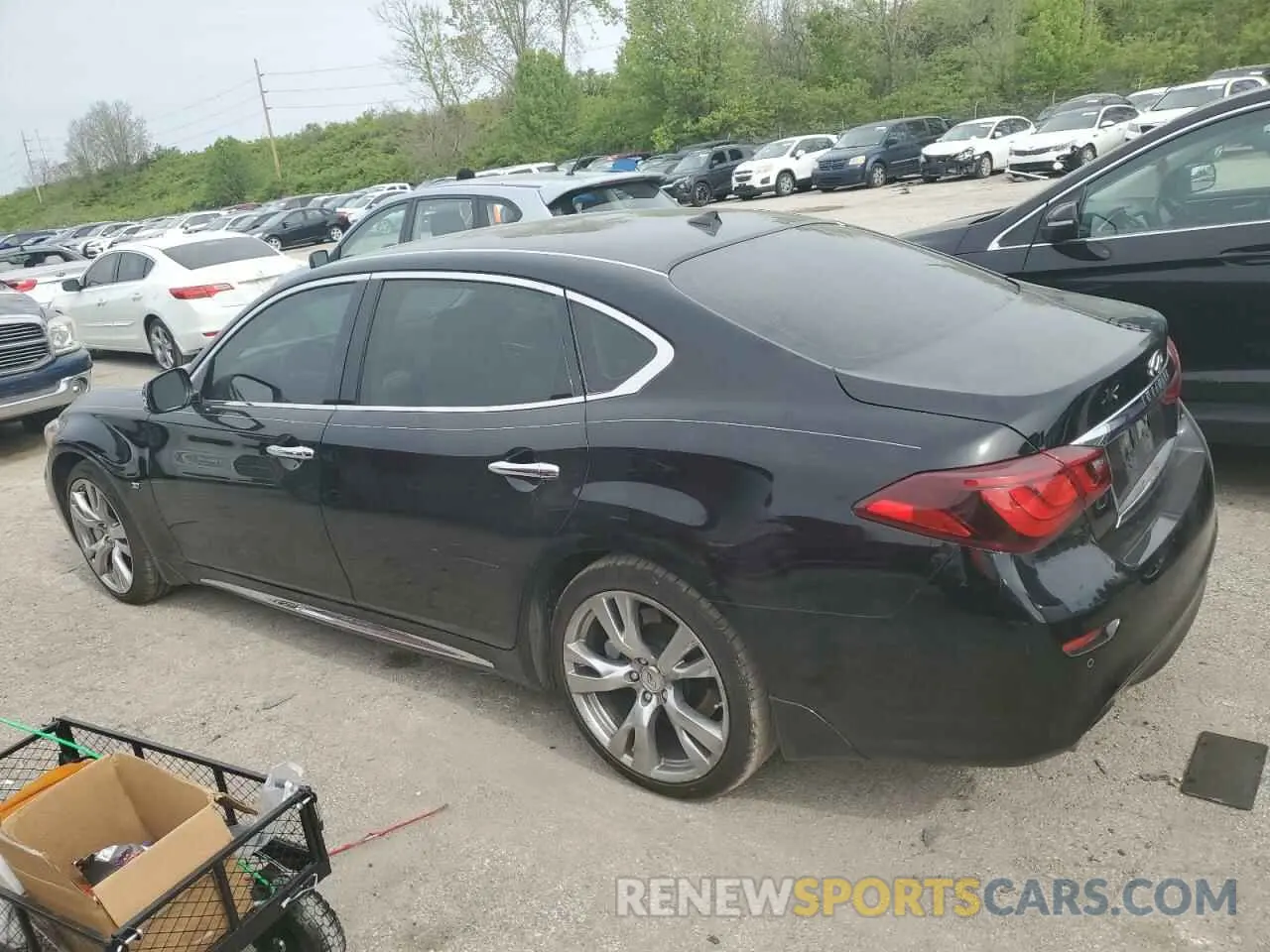 2 Photograph of a damaged car JN1BY1PP4KM685712 INFINITI Q70 2019